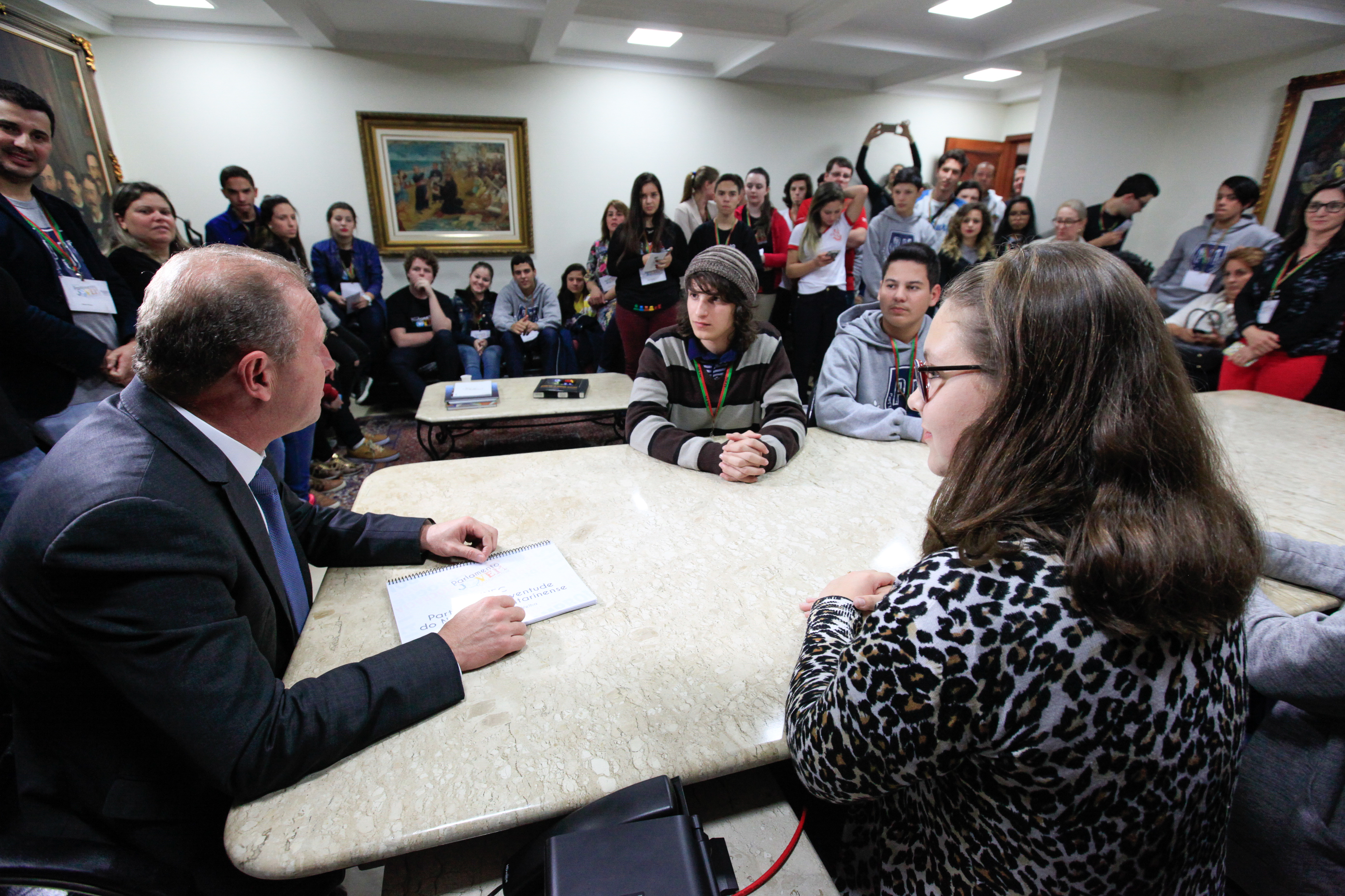 Parlamento Jovem visita Presidência da Assembleia. Foto:Miriam Zomer