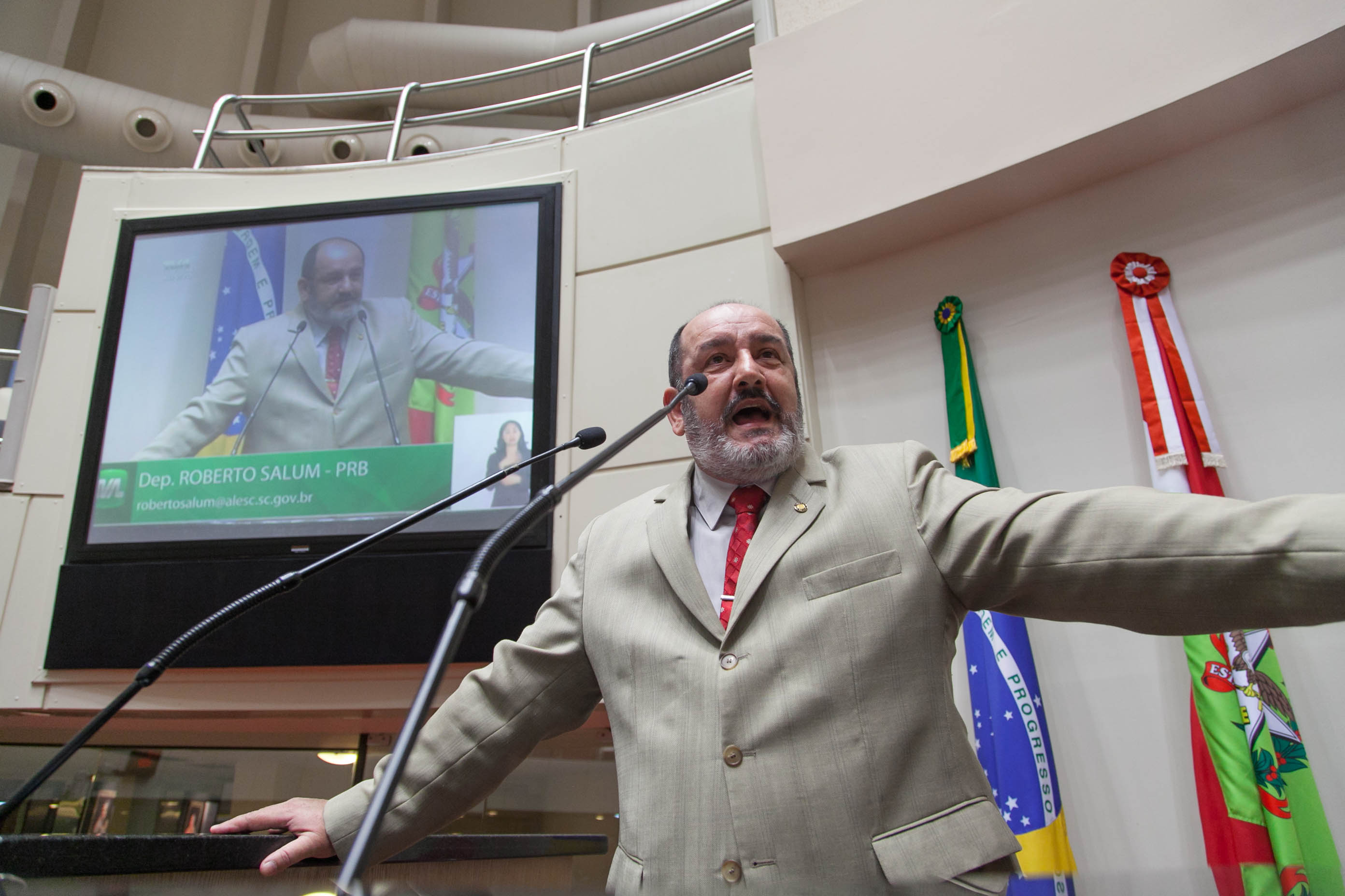 Deputado Roberto Salum (PRB) em Sessão Ordinária