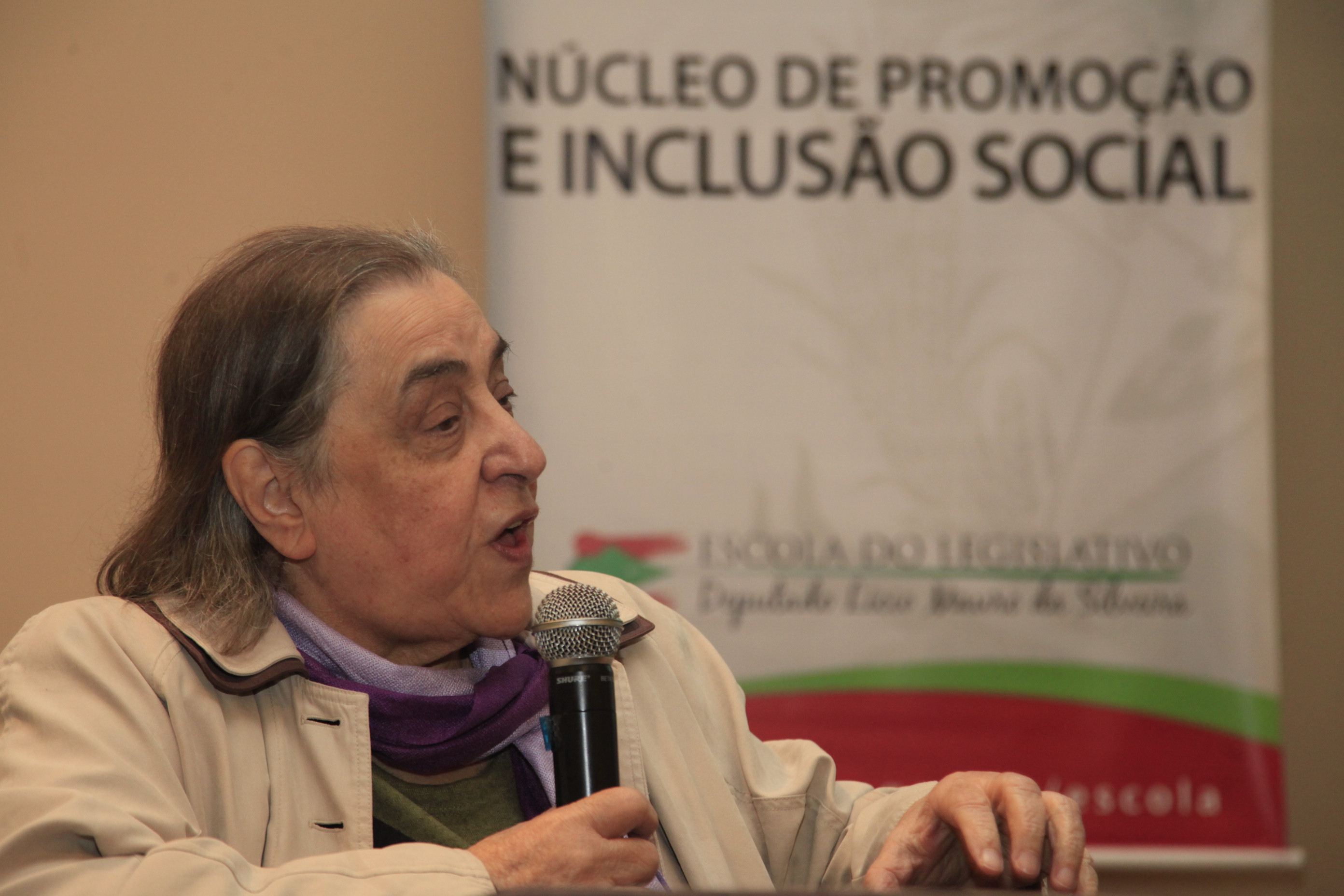 Catarina Neusa Freire Dias - presidente da Casa da Mulher Catarina. Oficina de Capacitação na Atenção a Pessoas em Situação de Violência Sexual.