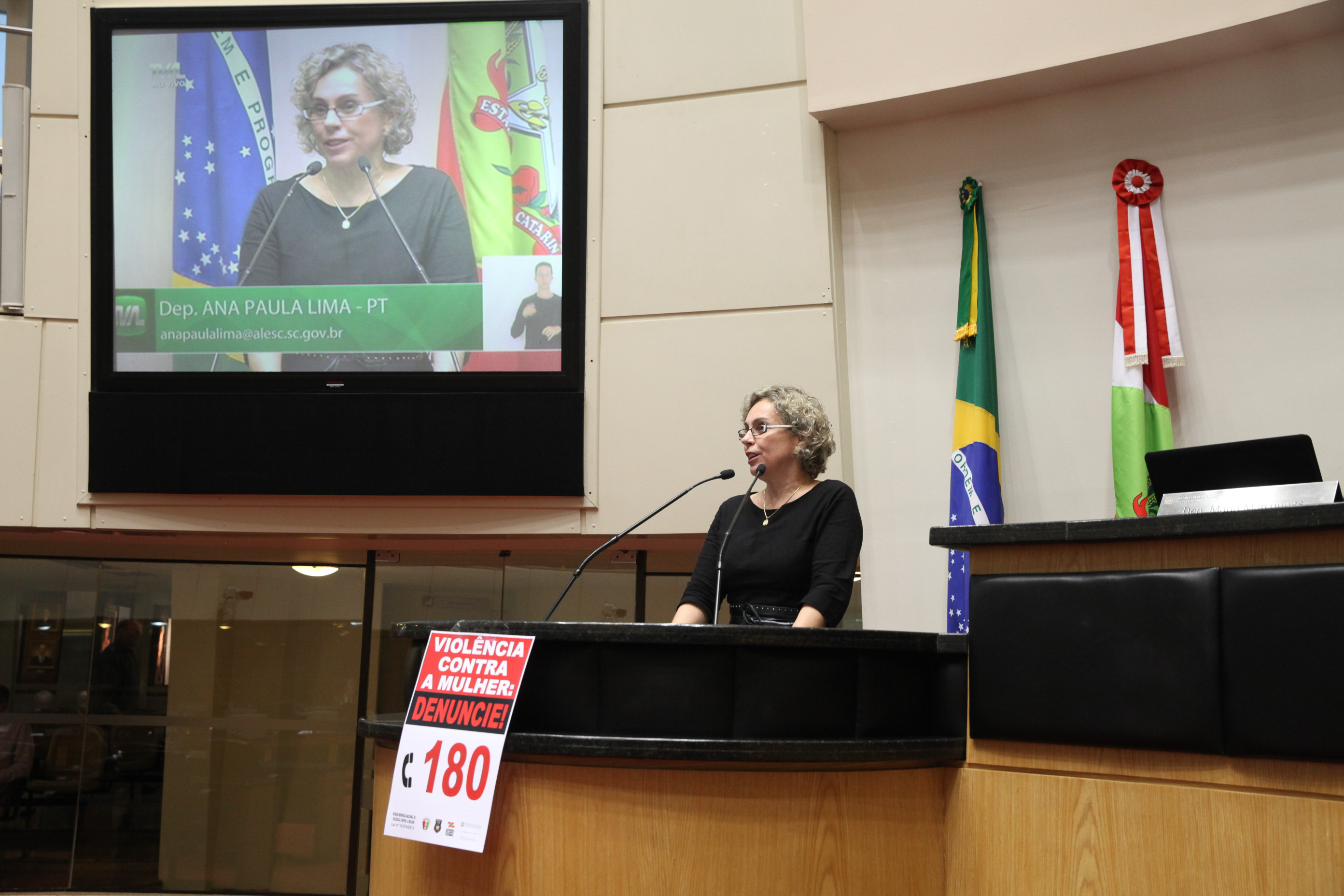 Ato em Comemoração aos 10 anos da Lei Maria da Penha.