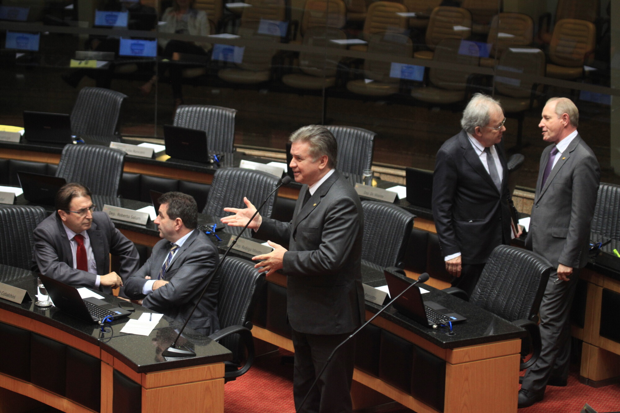 Deputados defendem PL que leva transparência às filas de espera para exames e cirurgias