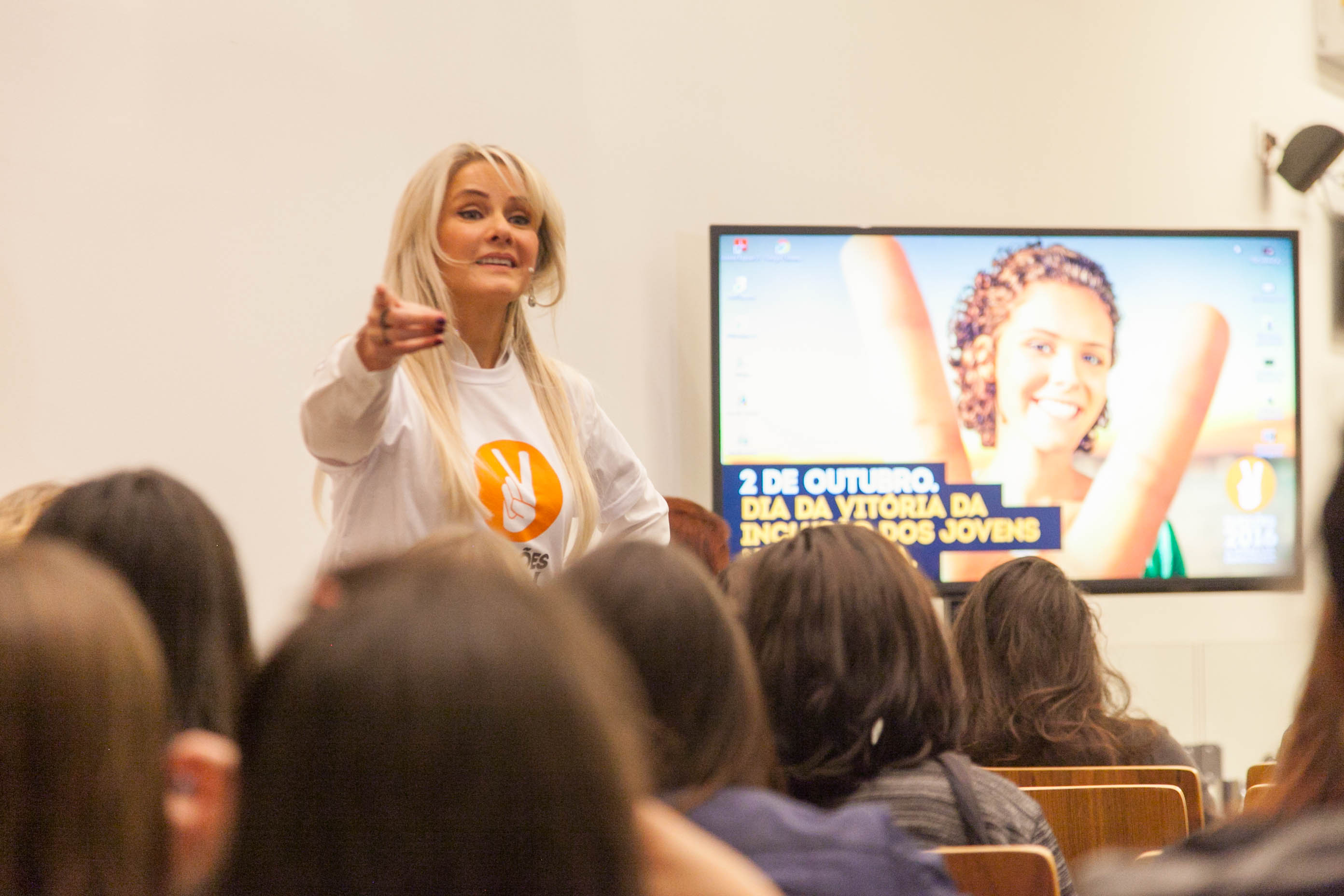 Visita de Estudantes ao TRE