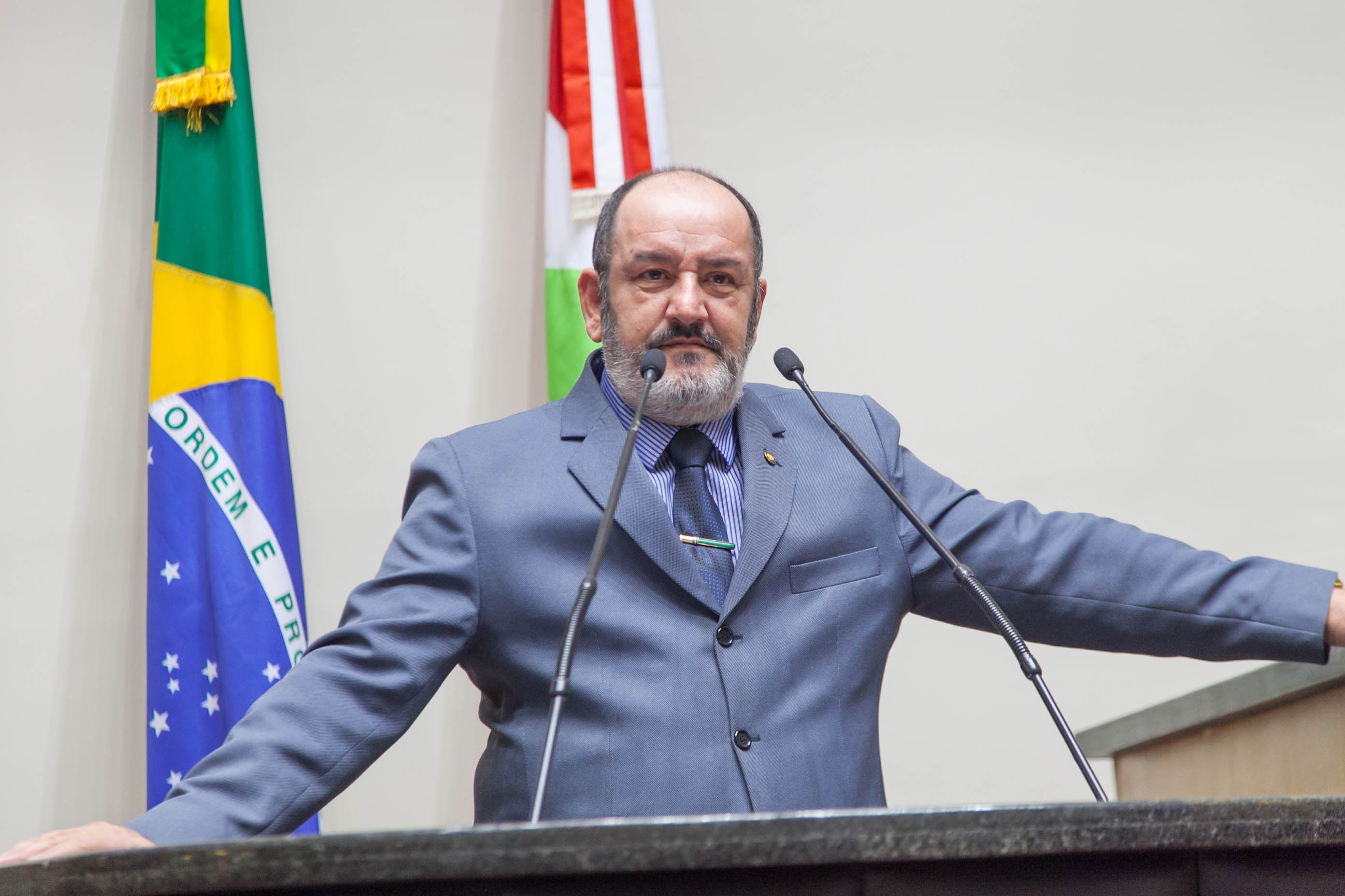 Deputado Roberto Salum (PRB) em Sessão Ordinária