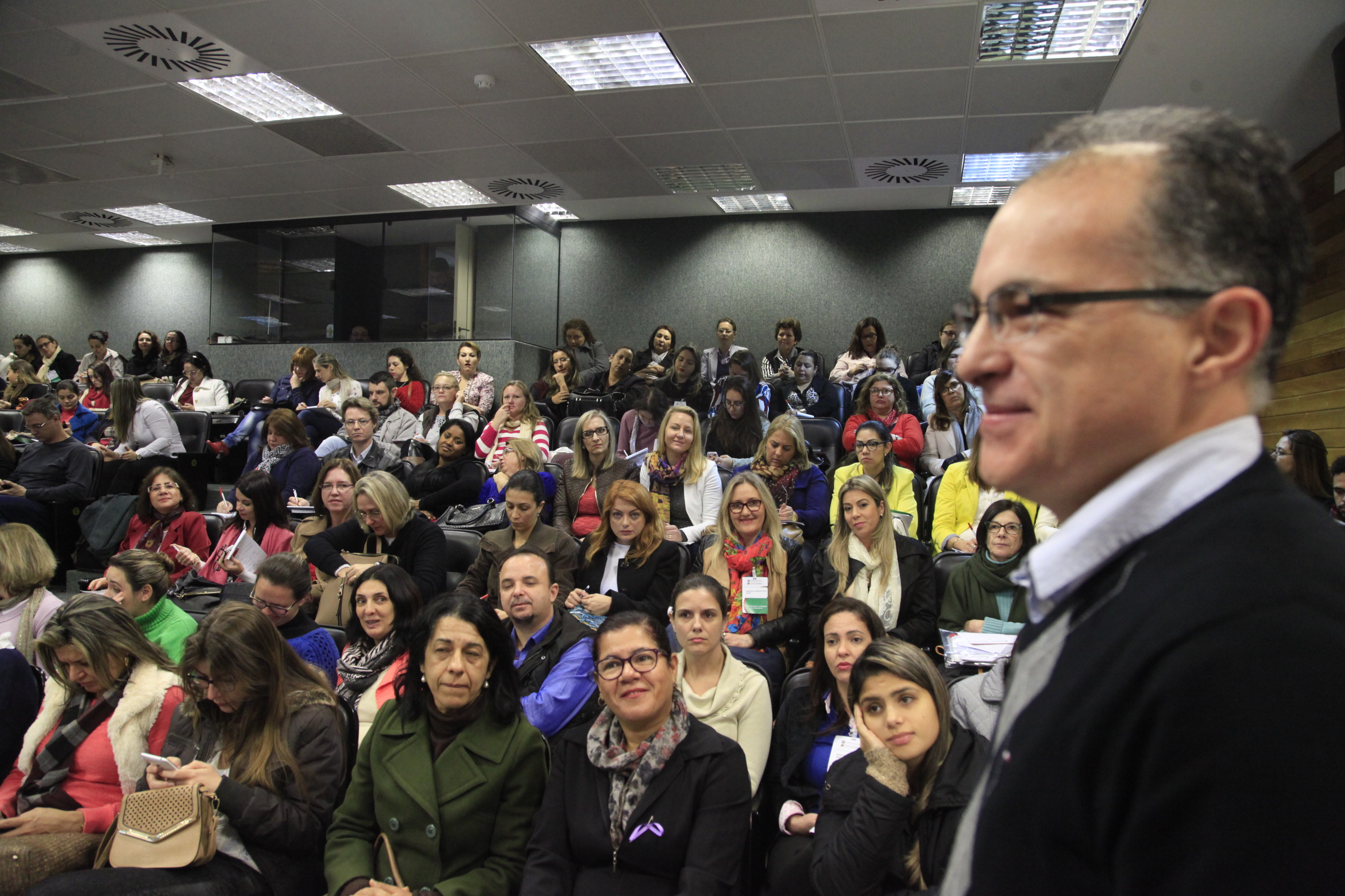 Escola do Legislativo Promove Oficinas de Capacitação.