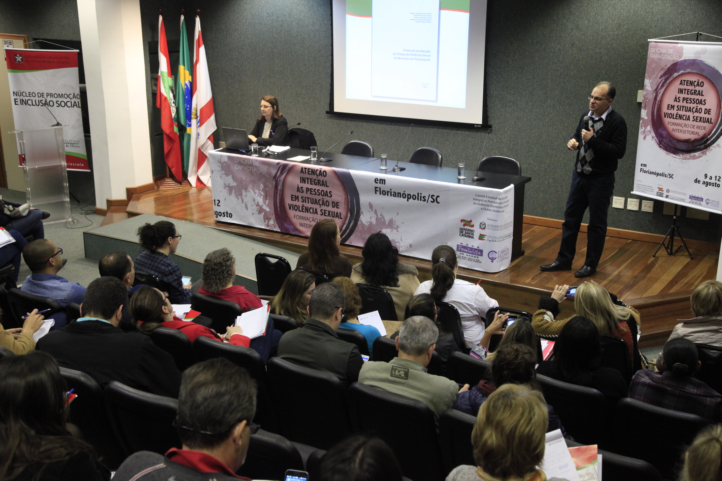 Escola do Legislativo Promove Oficinas de Capacitação.