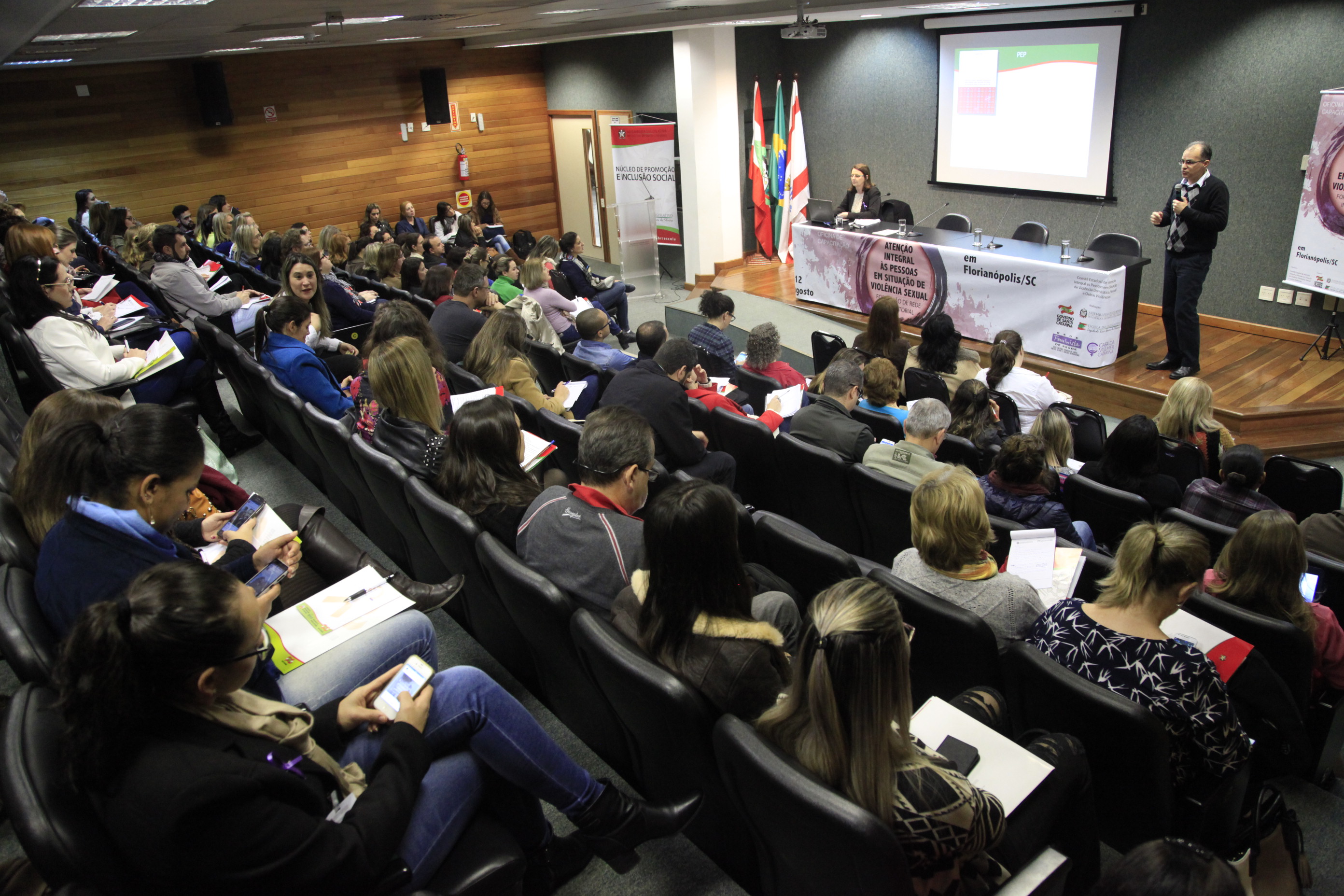 Escola do Legislativo Promove Oficinas de Capacitação.