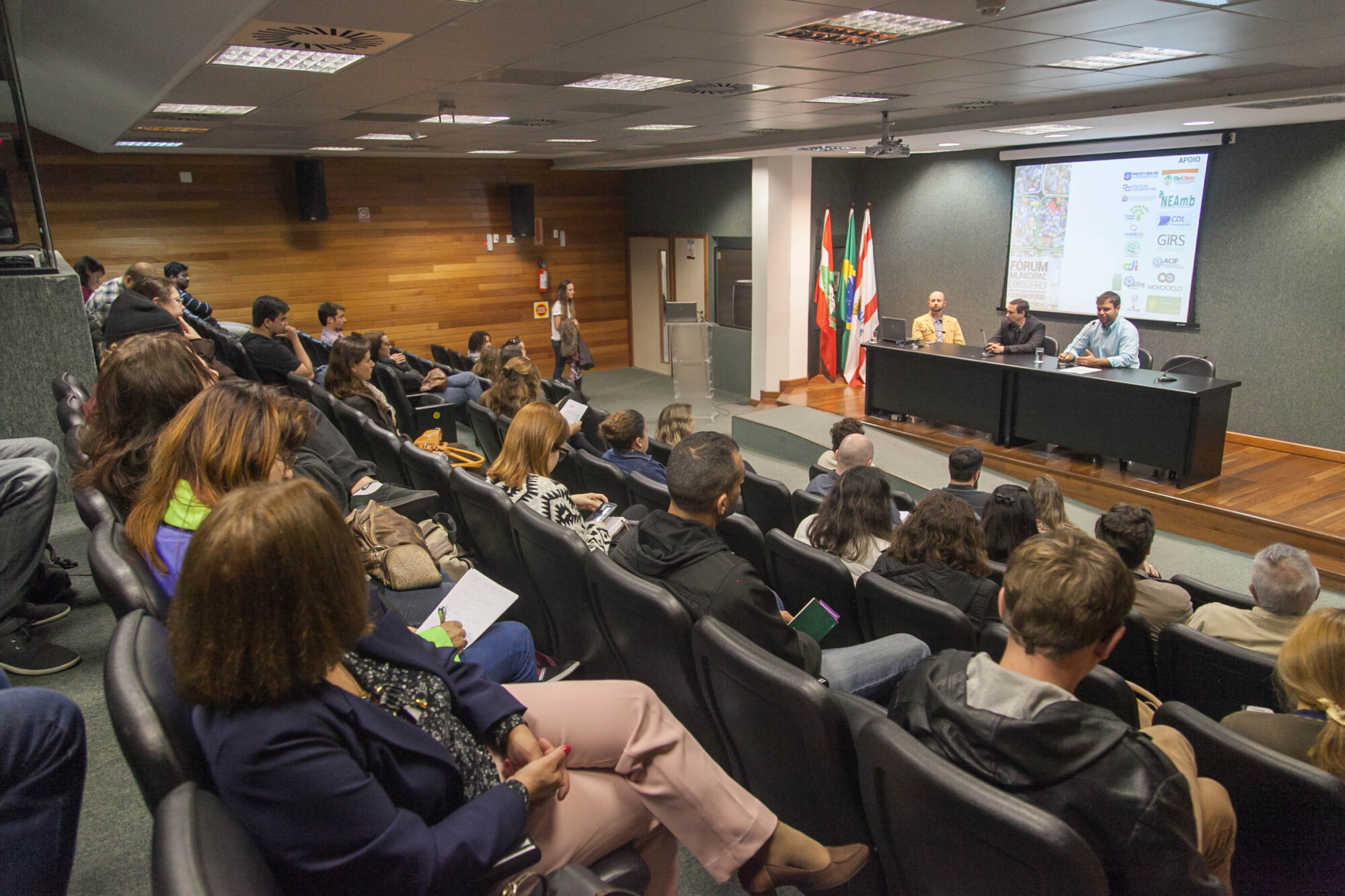Fórum Municipal Lixo Zero discute alternativas para redução de resíduos