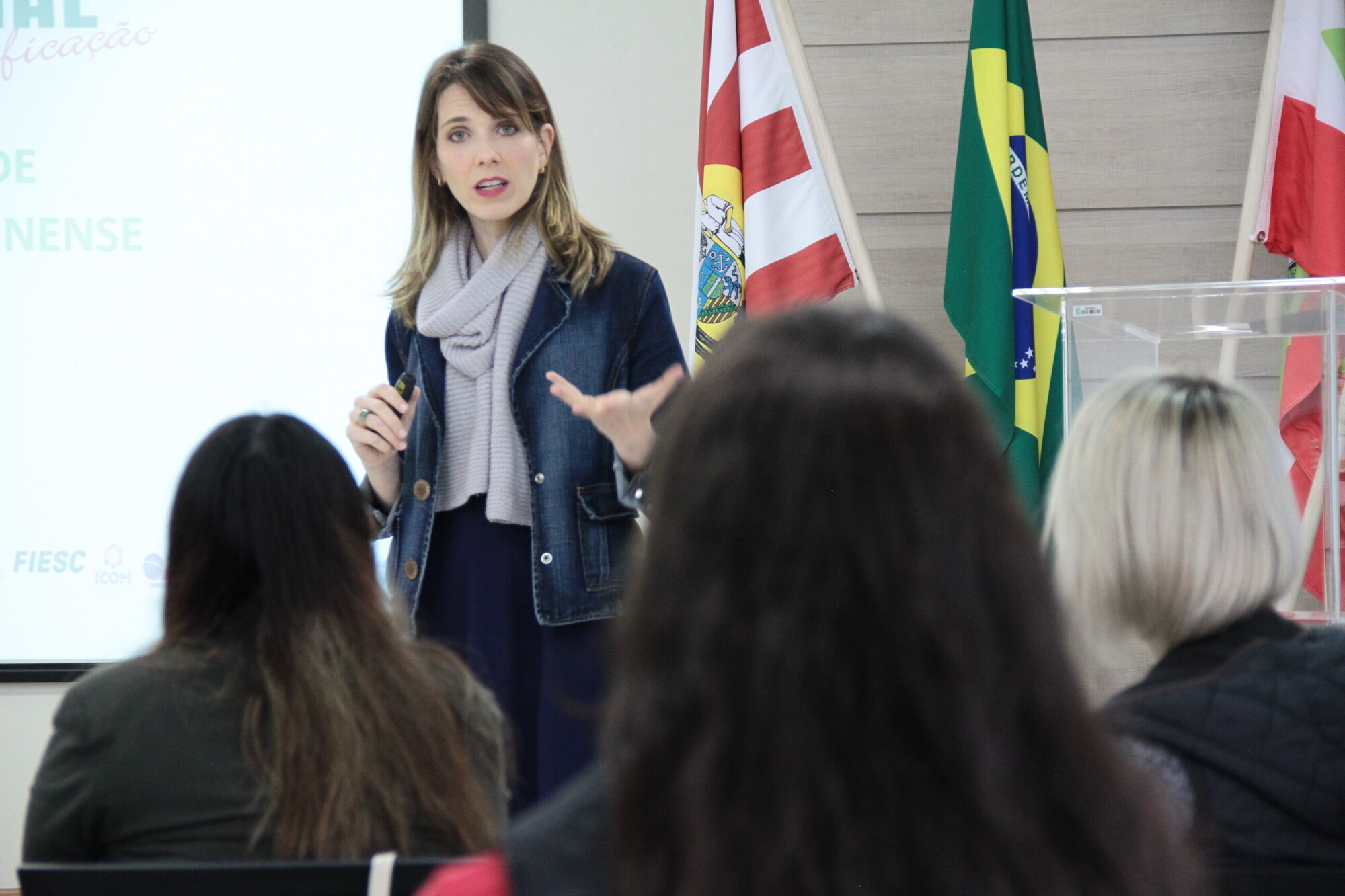 Workshop sobre certificação socioambiental é realizado em Blumenau
