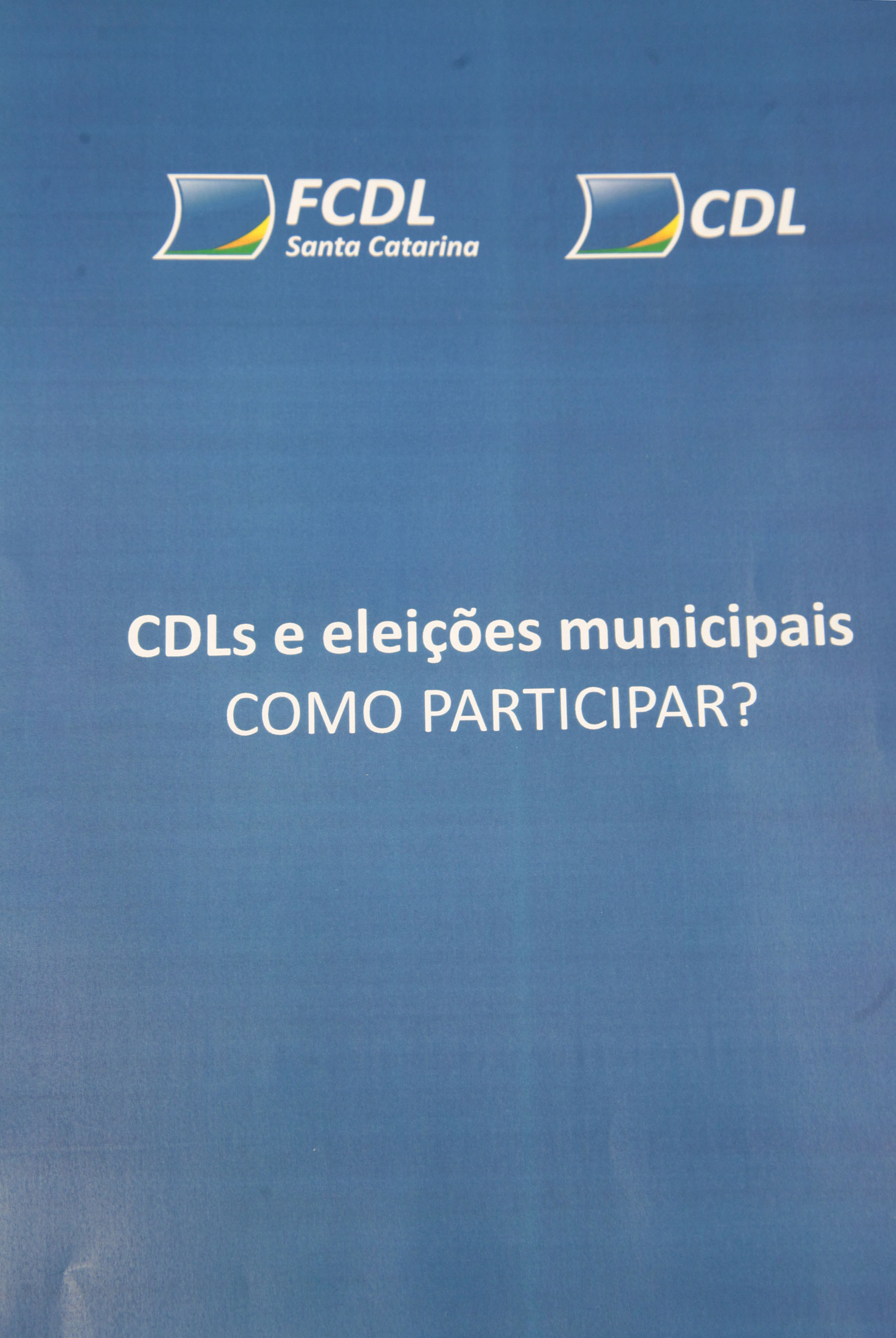 Cartilha Orienta os Lojistas da FCDL