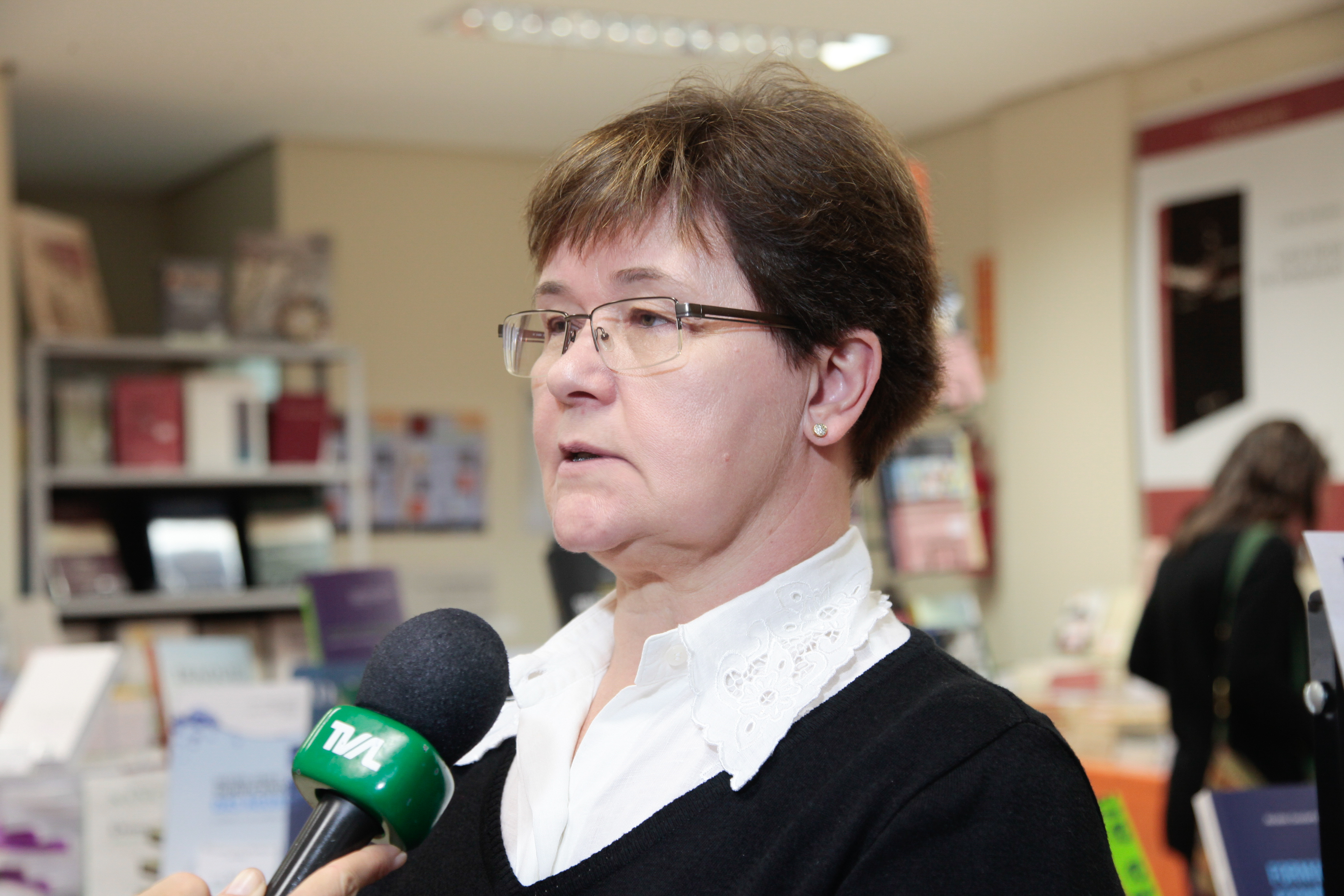 Feira de Livros da UFSC. Gleisy Fachin.