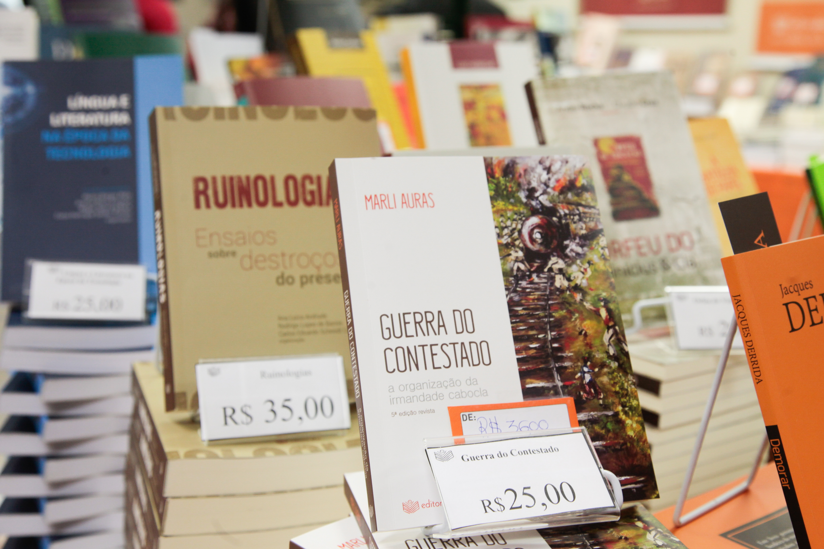 Feira de Livros da UFSC.