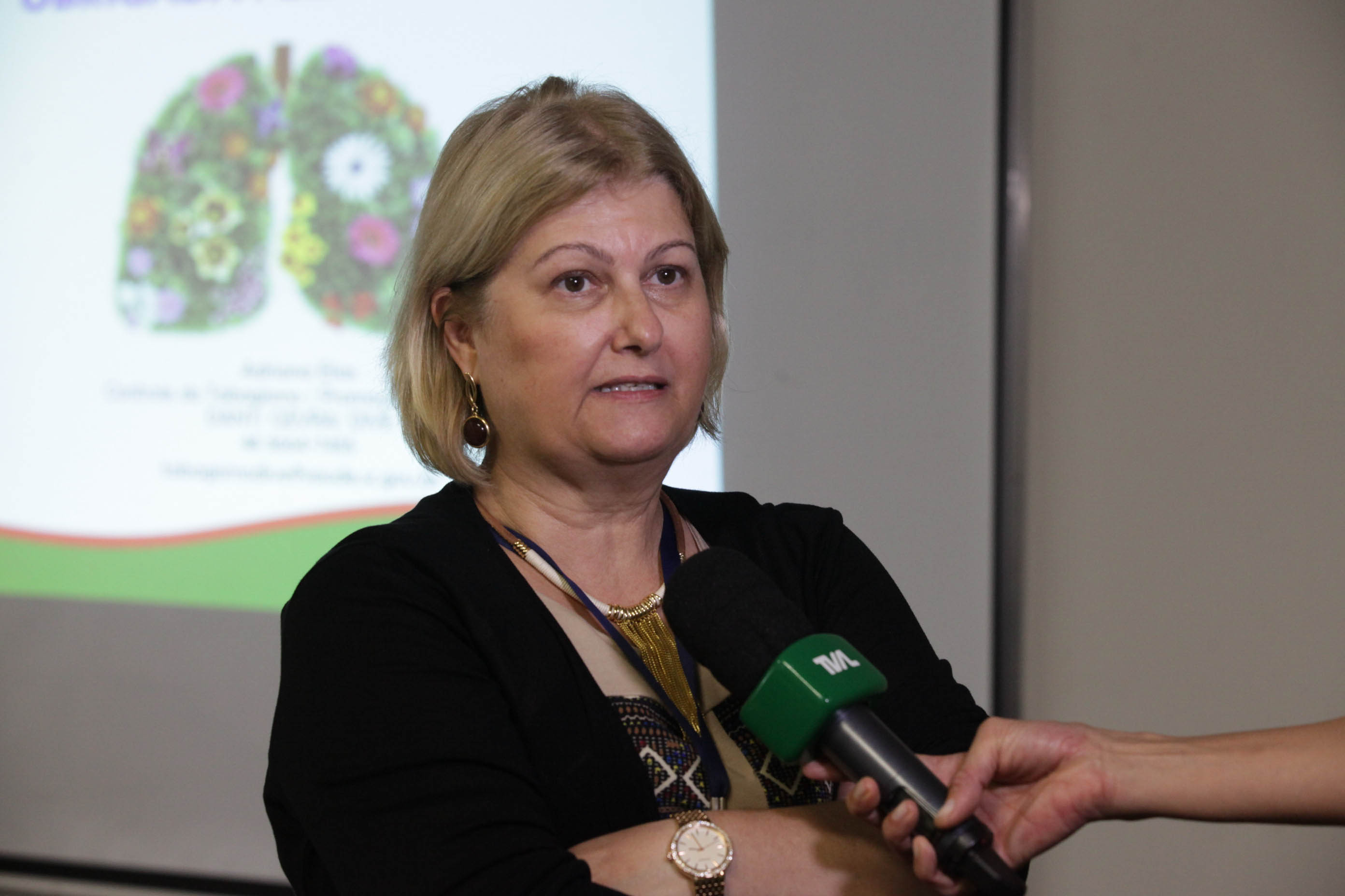 Tabagismo: prevenção e controle. Jane Laner Cardoso.