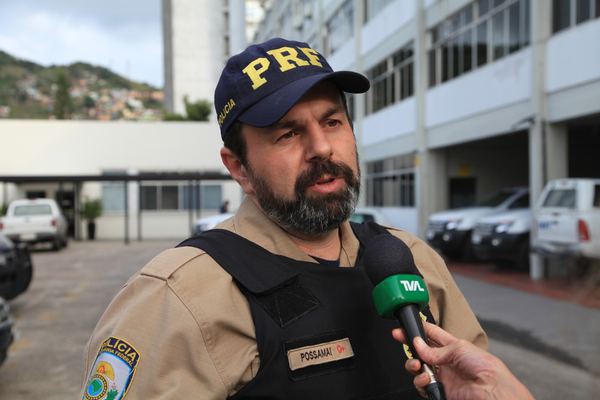 Farol baixo: PRF parou de multar e admite que sinalização é confusa