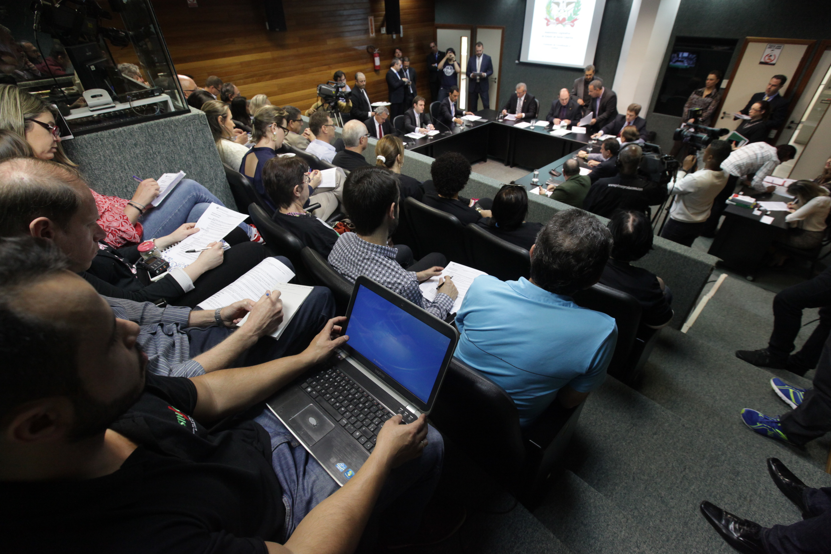 Reunião da Comissão de Constituição e Justiça.
