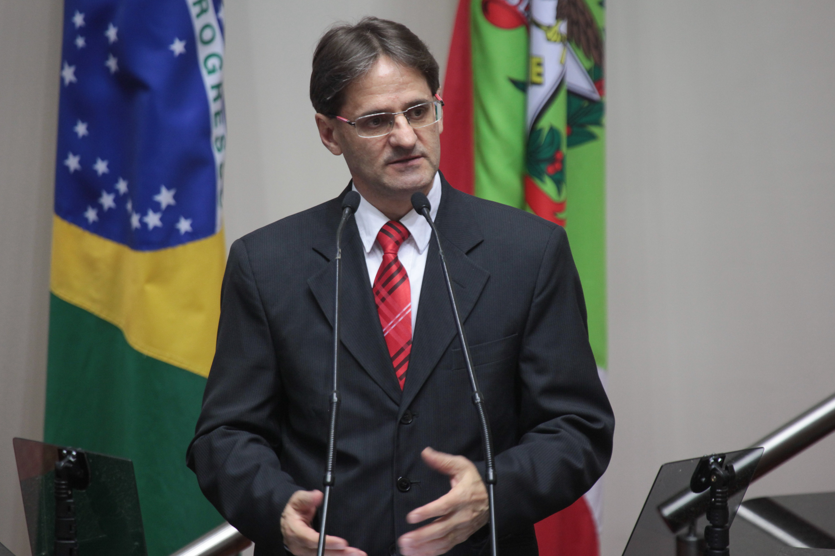 Sessão Ordinária. Deputado Neodi Saretta (PT). Foto: Miriam Zomer/Agência AL.