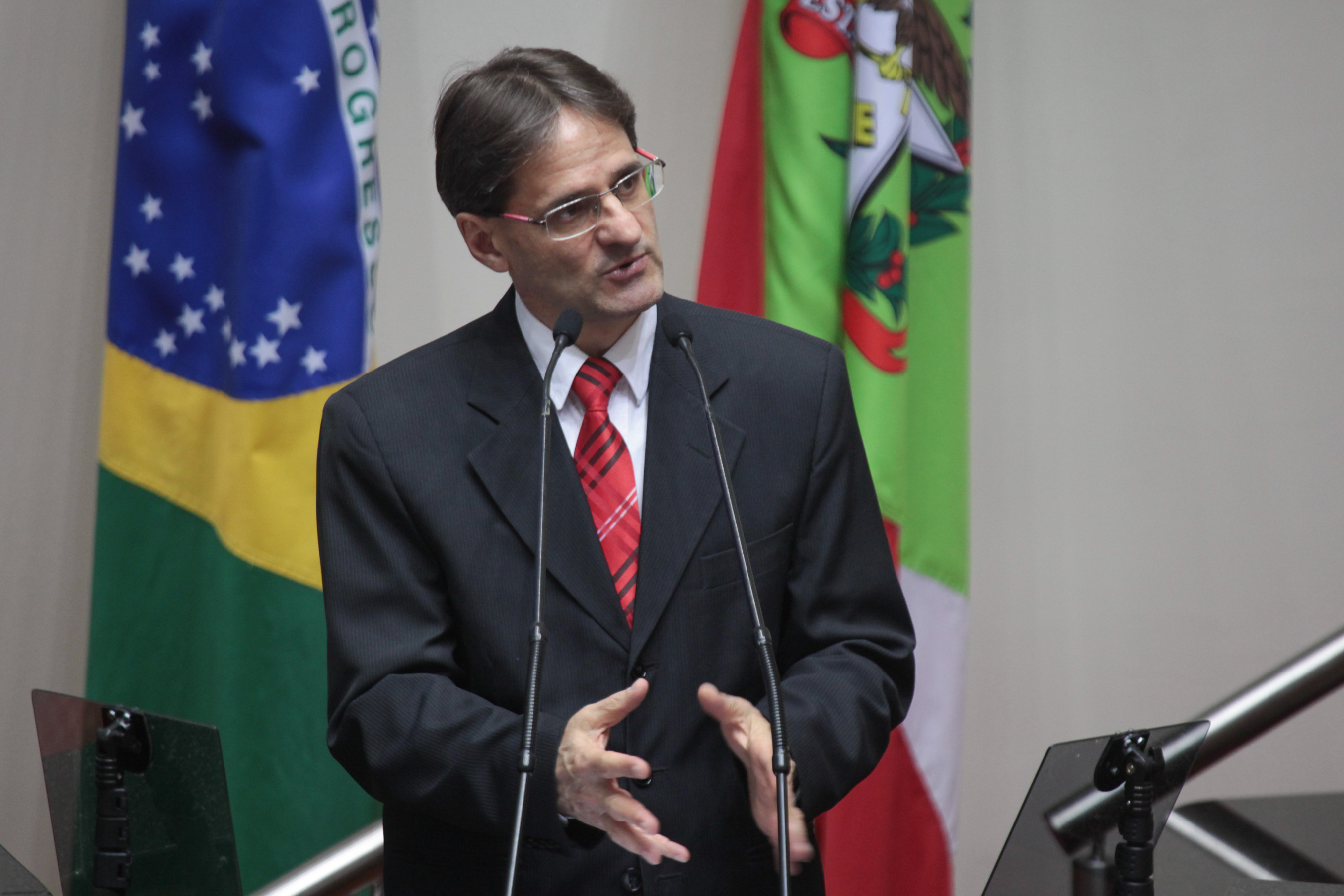 Sessão Ordinária. Deputado Neodi Saretta (PT). Foto: Miriam Zomer/Agência AL.