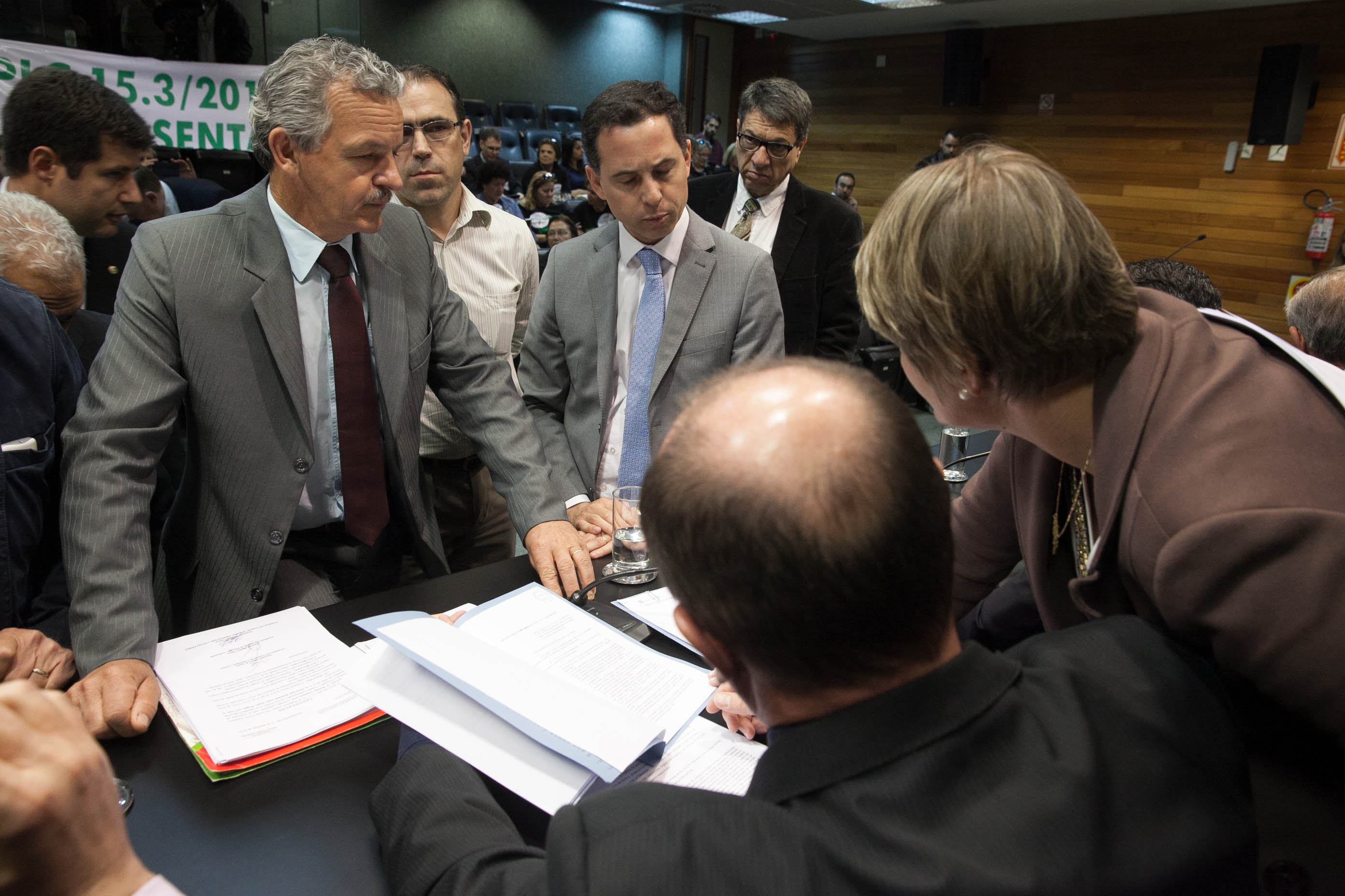 Comissão Conjunta: CCJ, Trabalho e Finanças