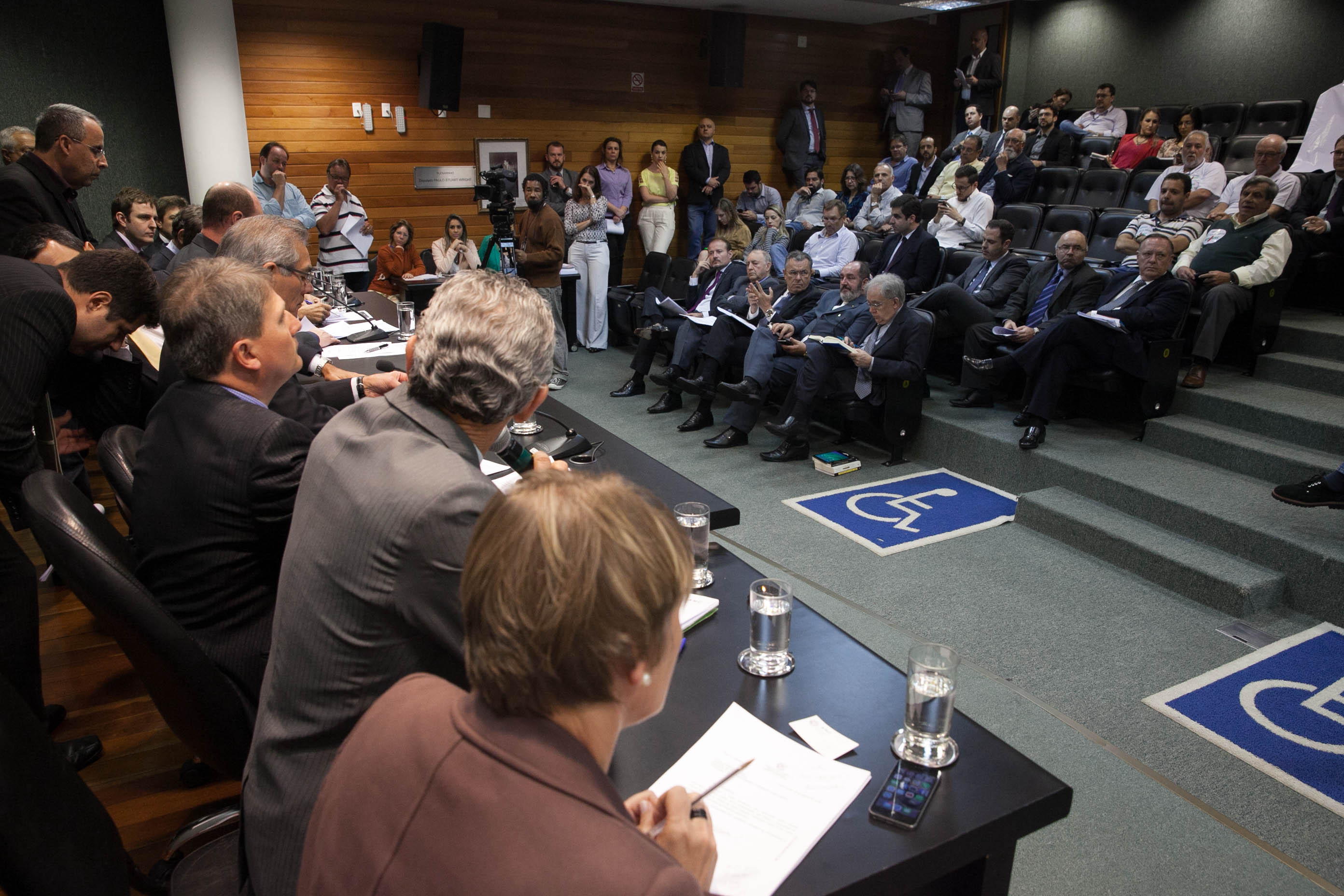Comissão Conjunta: CCJ, Trabalho e Finanças