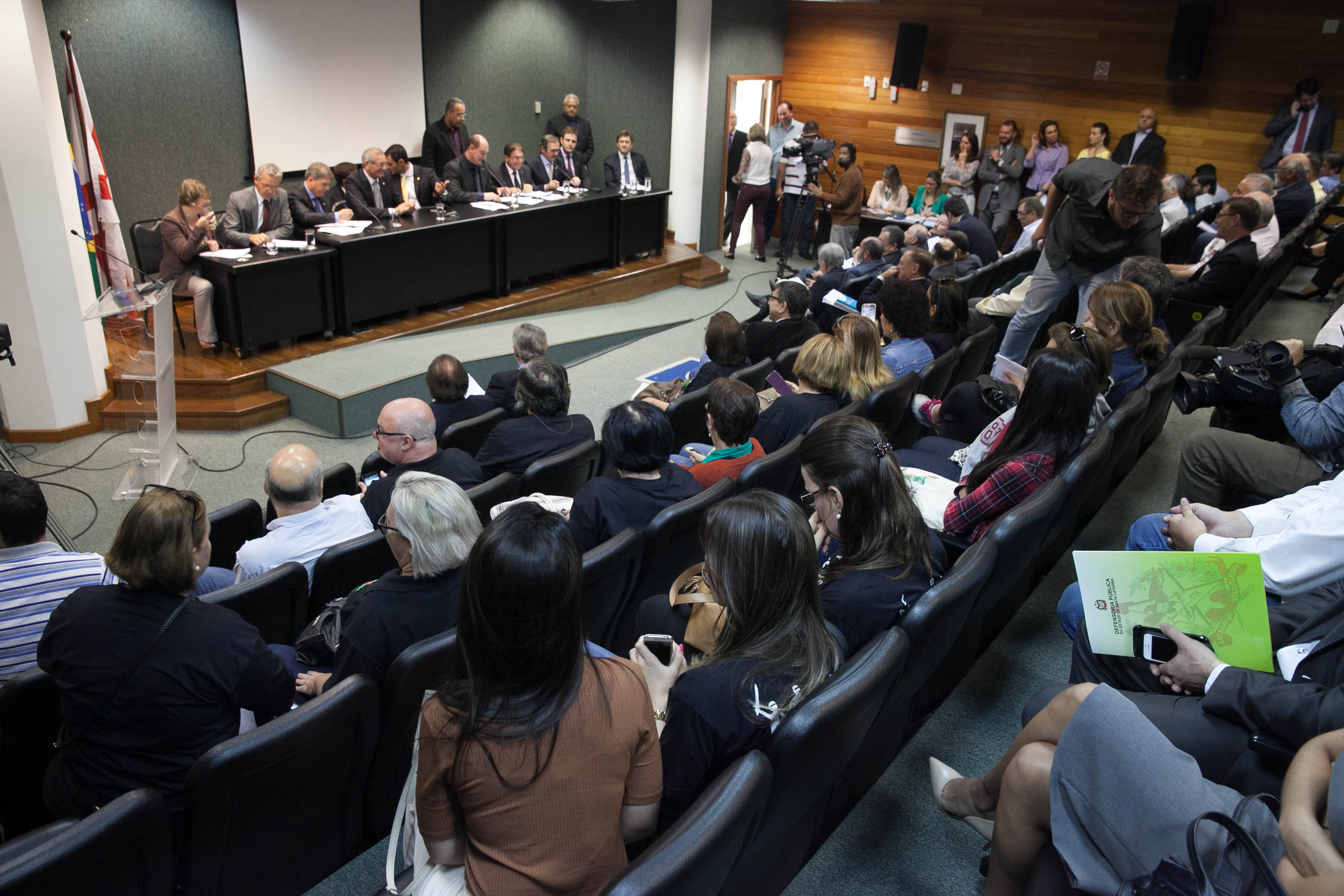 Comissão Conjunta: CCJ, Trabalho e Finanças