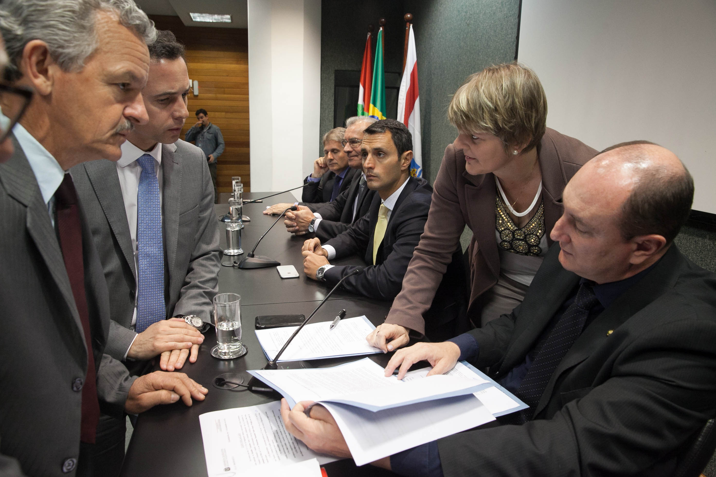 Comissão Conjunta: CCJ, Trabalho e Finanças
