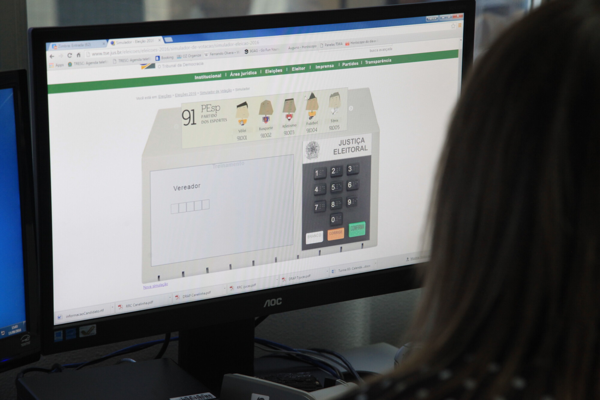 TSE lança simulador de urna eletrônica para eleitor treinar voto