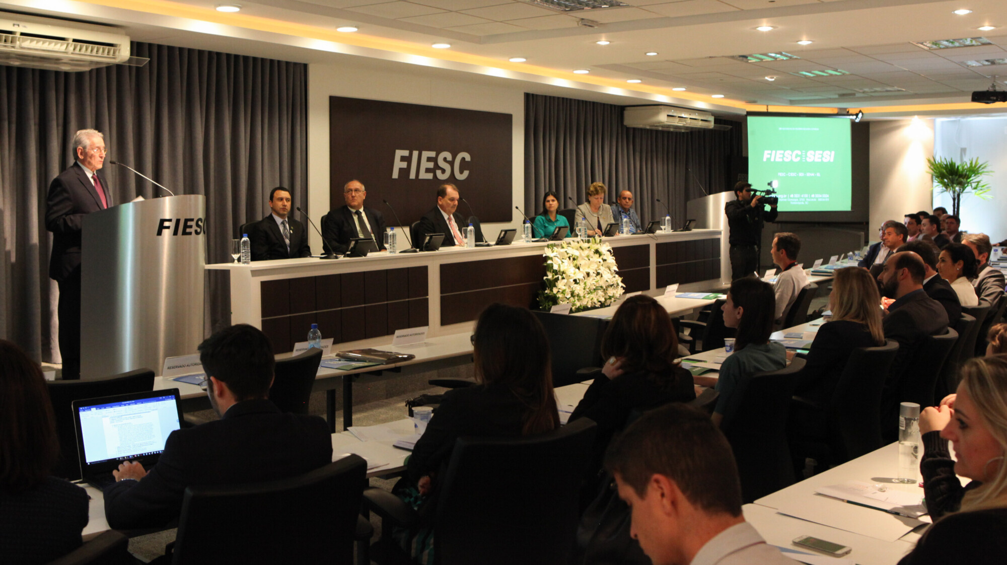Glauco José Côrte, presidente da FIESC, na abertura do 1º Seminário Aliança Saúde Competitividade.  Foto: Filipe Scotti / Assessoria de Imprensa da Fi