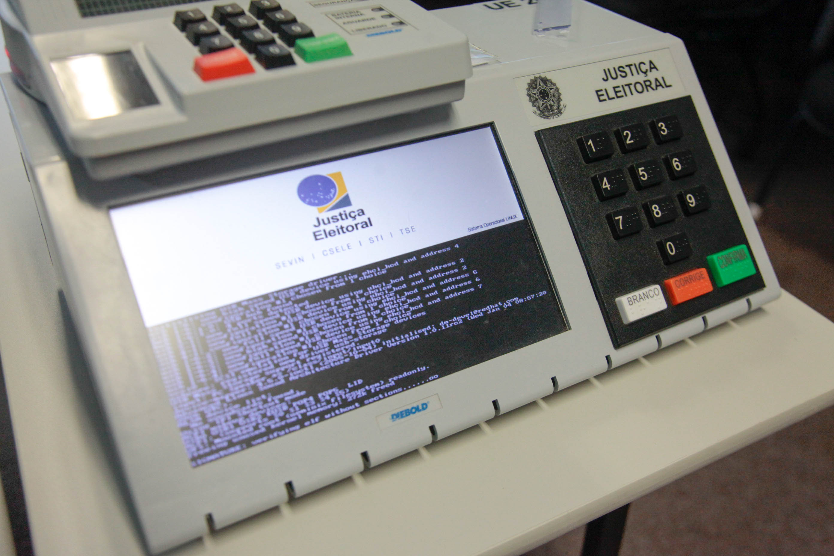 Votação paralela garante segurança ao sistema eleitoral