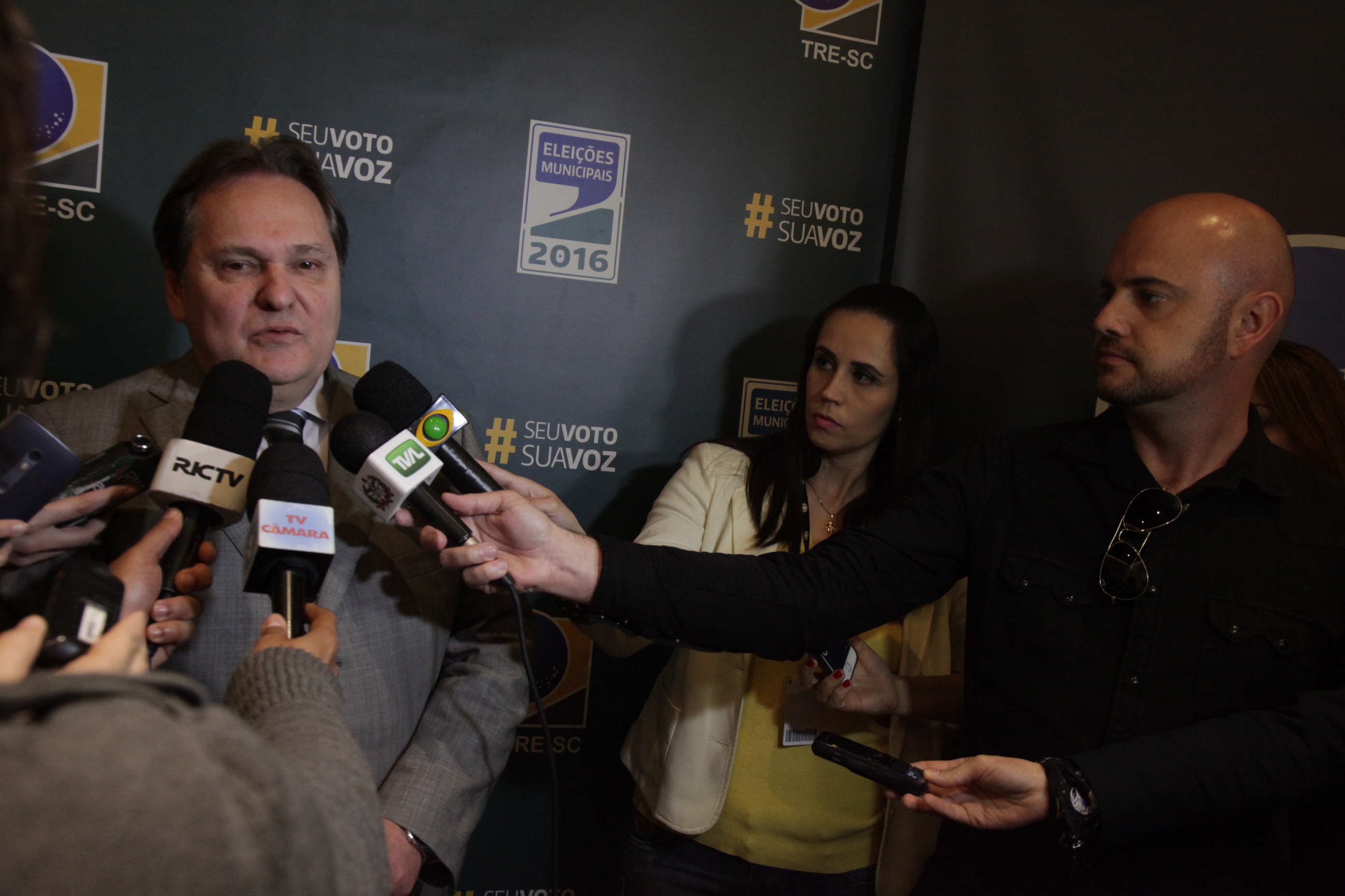 Presidente do TRE - Desembargador Cesar Abreu
