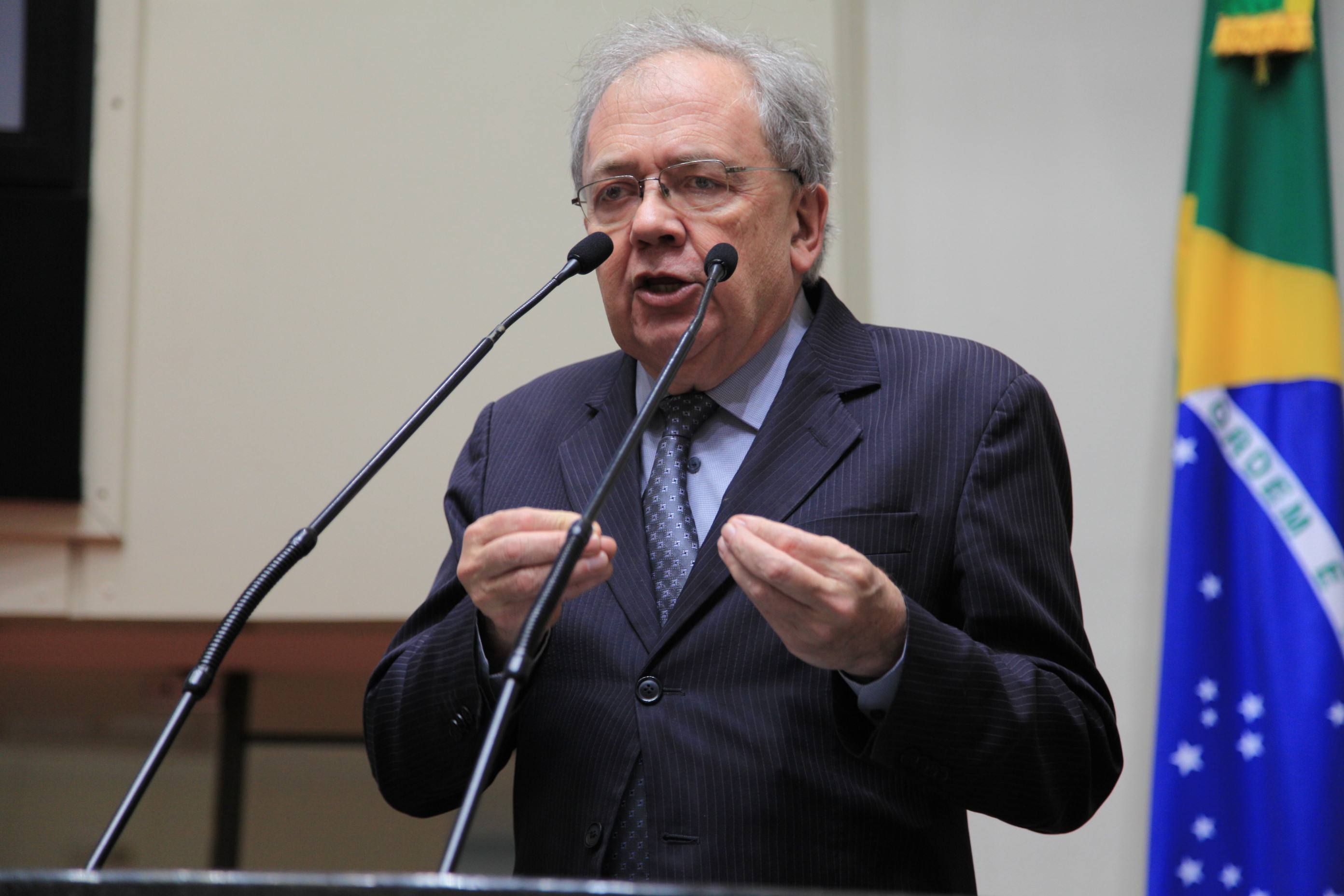 Sessão Ordinária.Deputado Fernando Coruja (PMDB).