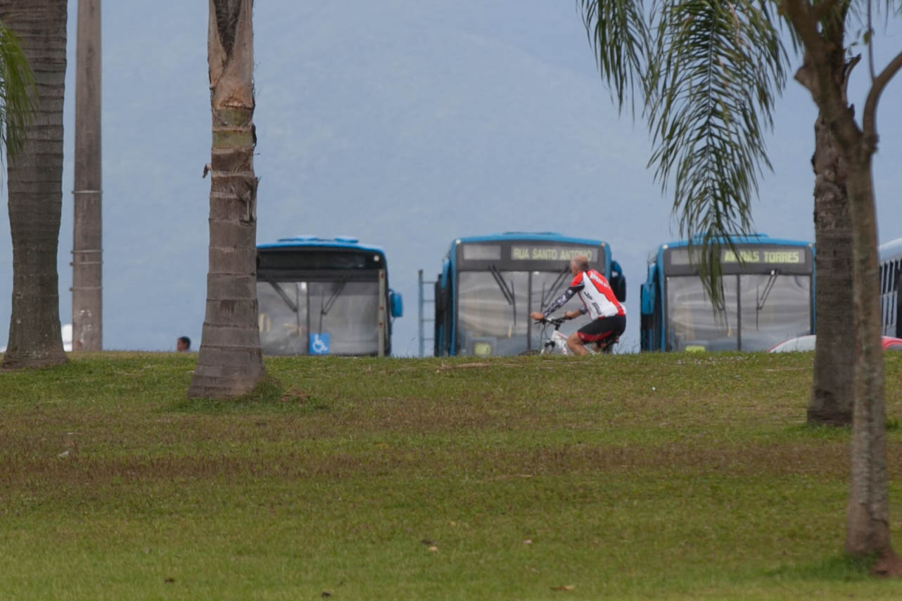 Projeto na Câmara prevê suporte para bicicletas nos ônibus