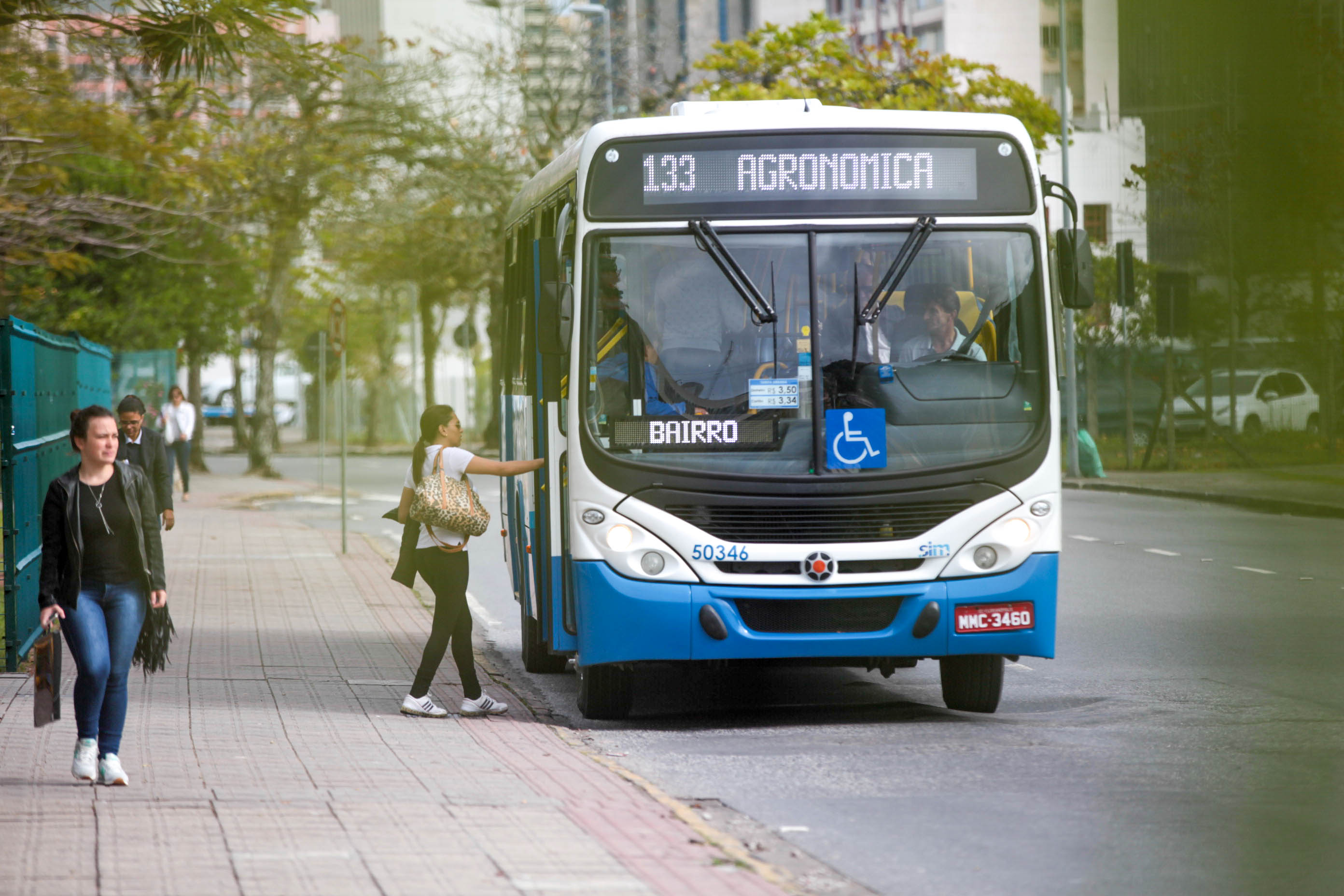 Projeto na Câmara prevê suporte para bicicletas nos ônibus
