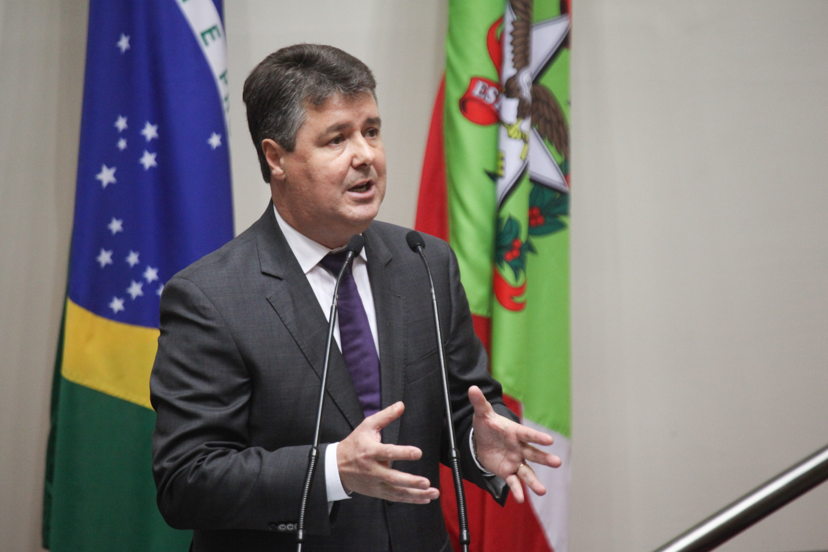 Sessão Especial - Apresentação do Relatório Anual de Atividades MPSC. Procurador-Geral de Justiça
Sandro José Neis