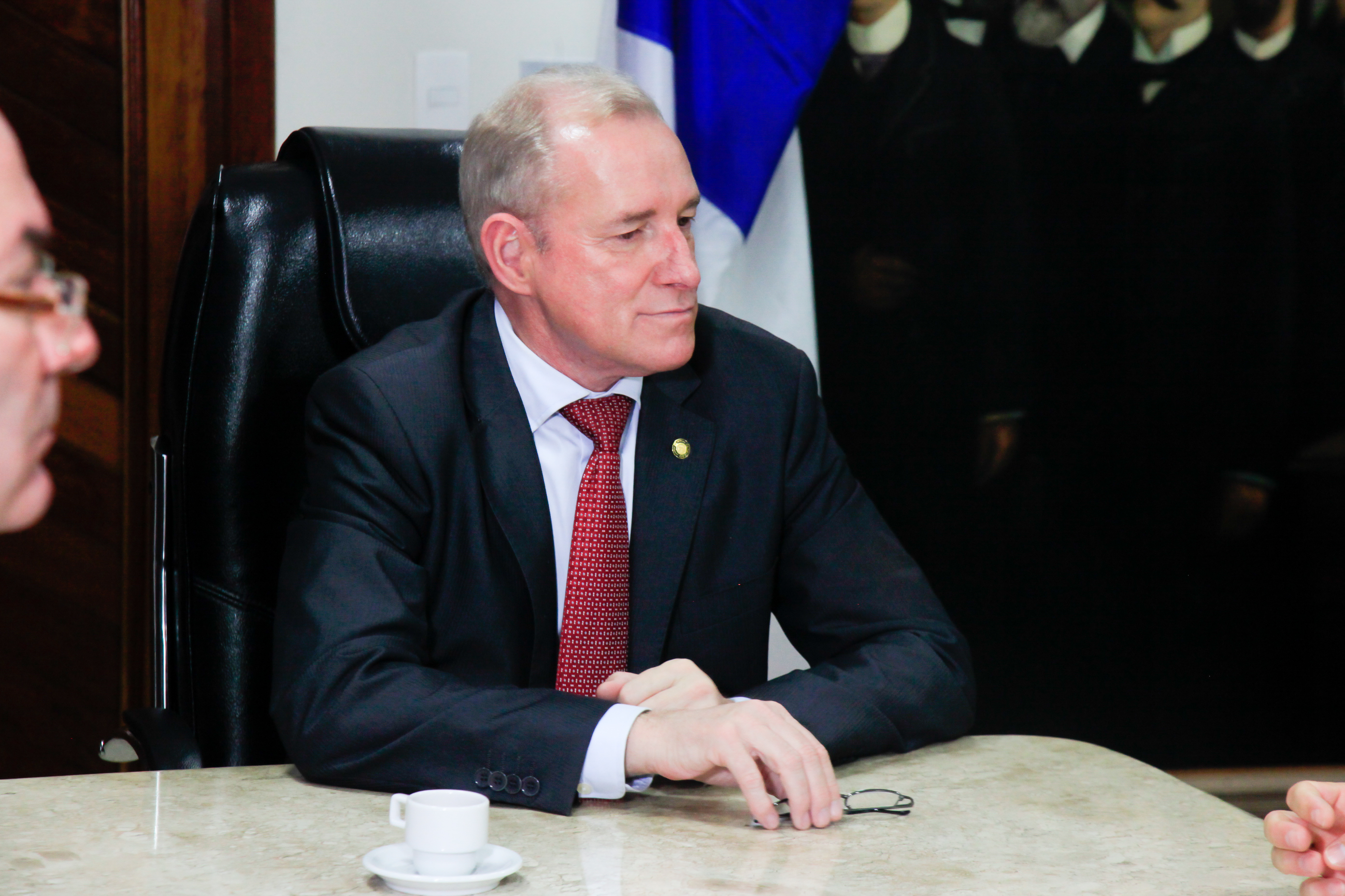 Visita do embaixador da França .  Deputado Aldo Schneider (PMDB).