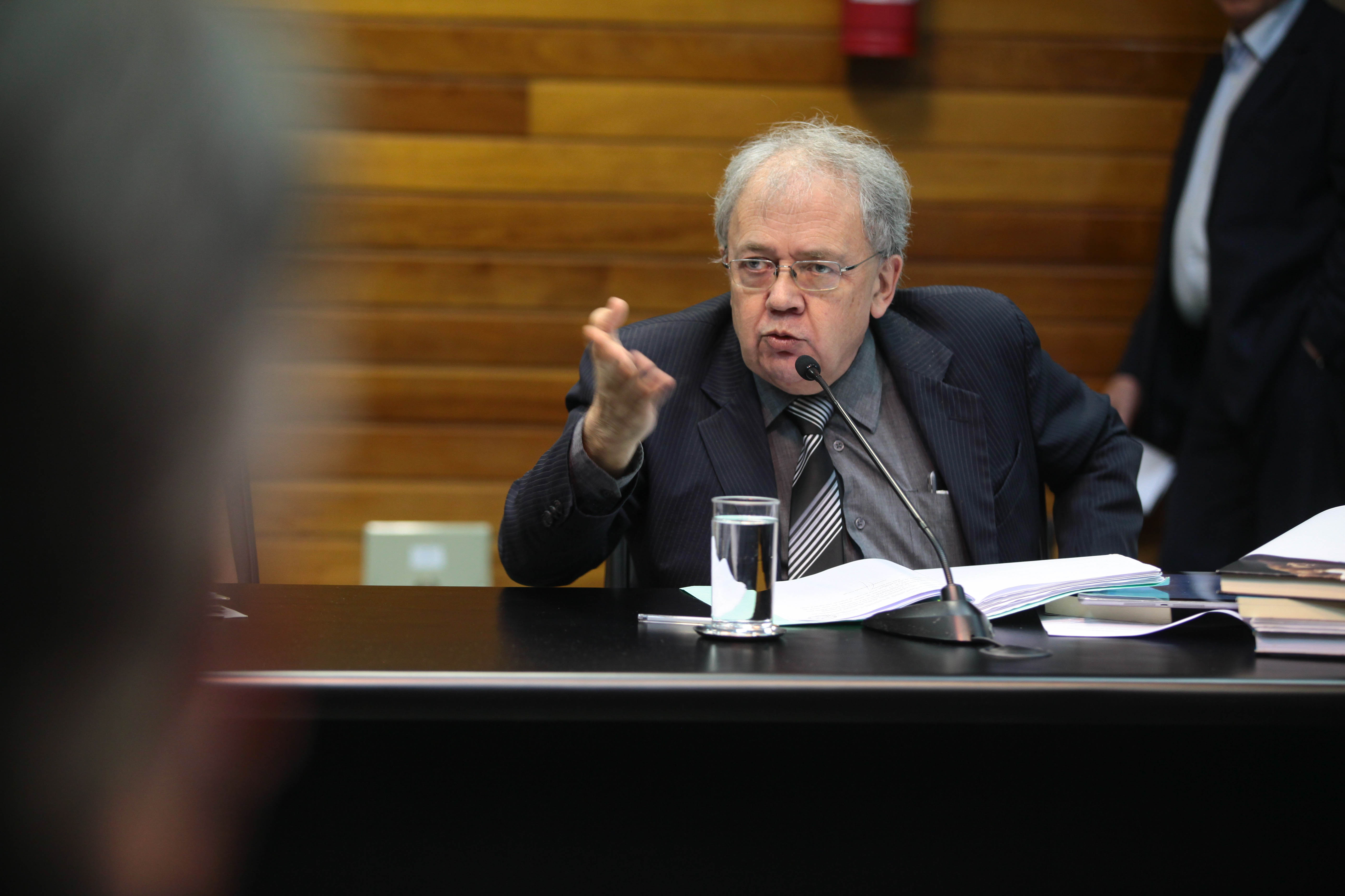 Deputado Fernando Coruja (PMDB) - Comissão de Saúde