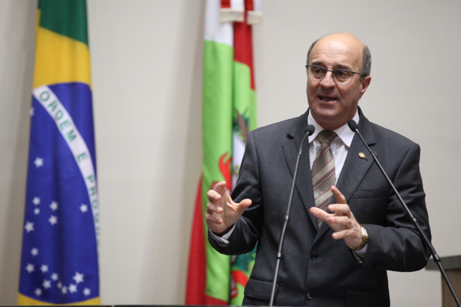 Projeto de Zé Milton beneficia crianças com Síndrome de Down