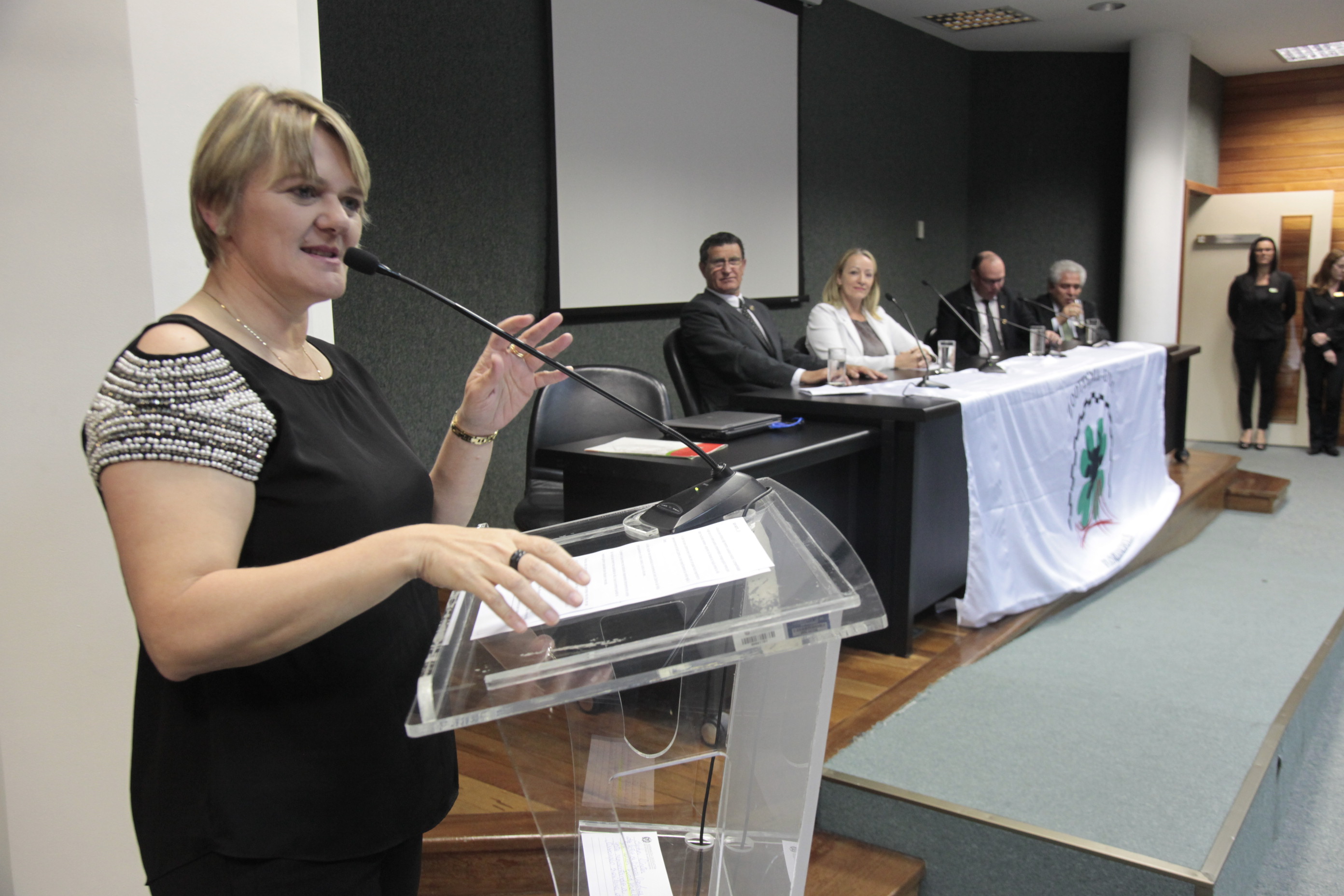 Ato Parlamentar Solene em homenagem Zootecnia do Brasil pela passagem dos seus 50 anos de criação.