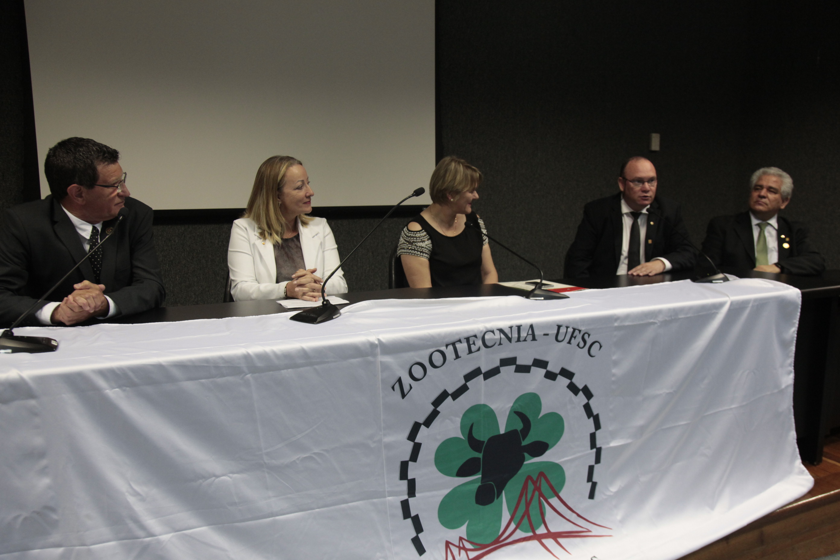 Ato Parlamentar Solene em homenagem Zootecnia do Brasil pela passagem dos seus 50 anos de criação.