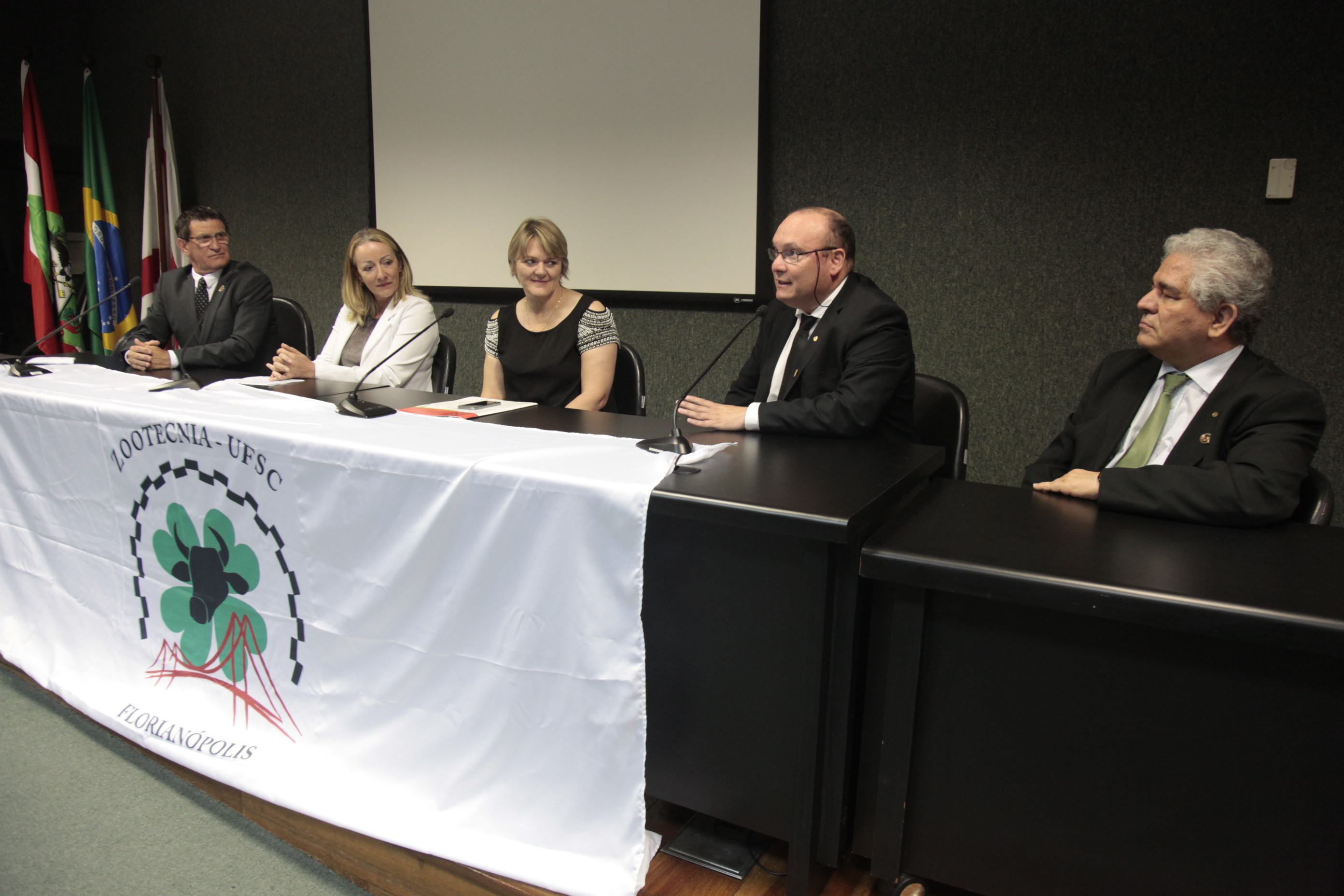 Ato Parlamentar Solene em homenagem Zootecnia do Brasil pela passagem dos seus 50 anos de criação.