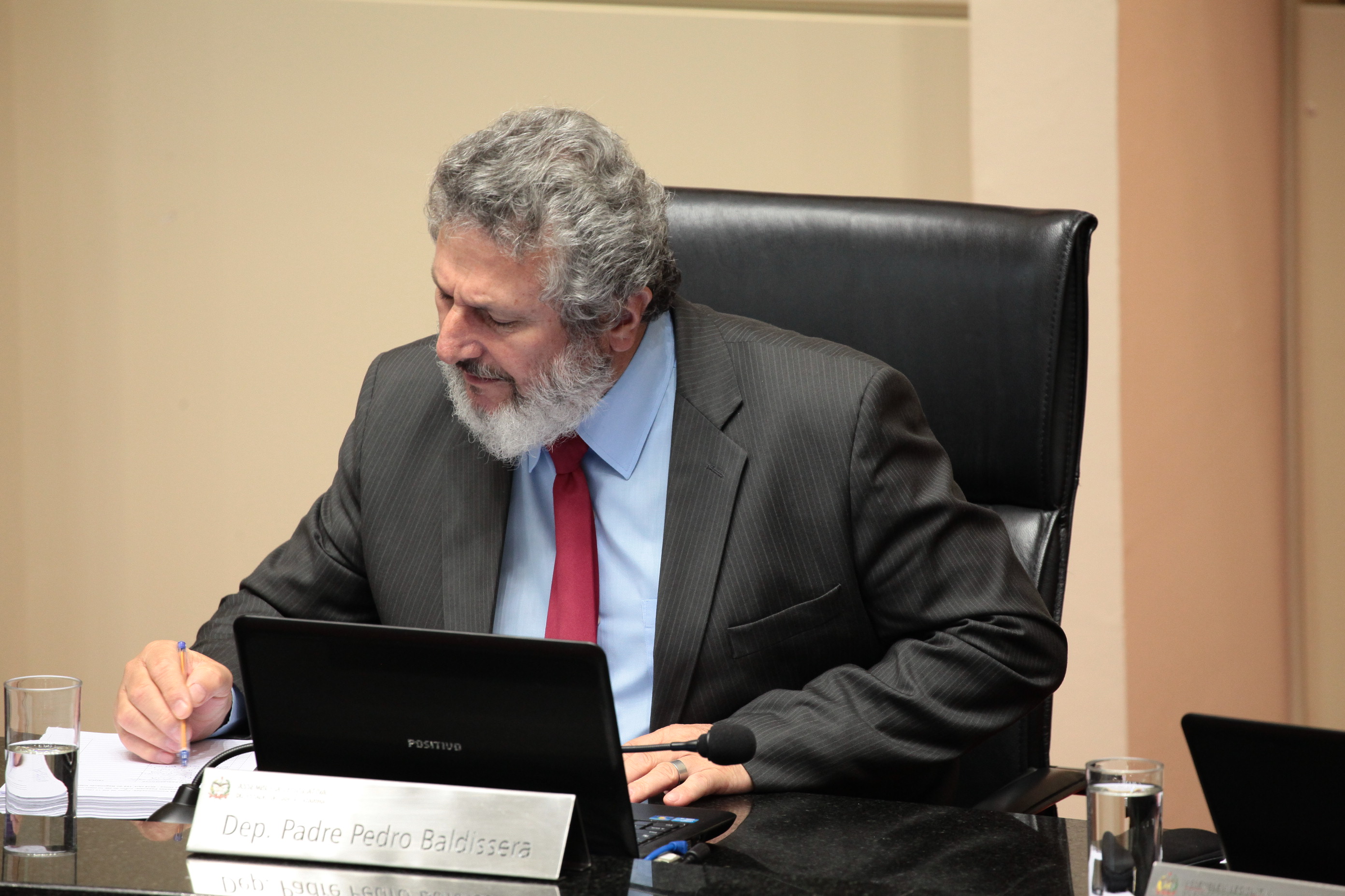 Sessão Ordinária. Deputado Padre Pedro Baldissera (PT).
