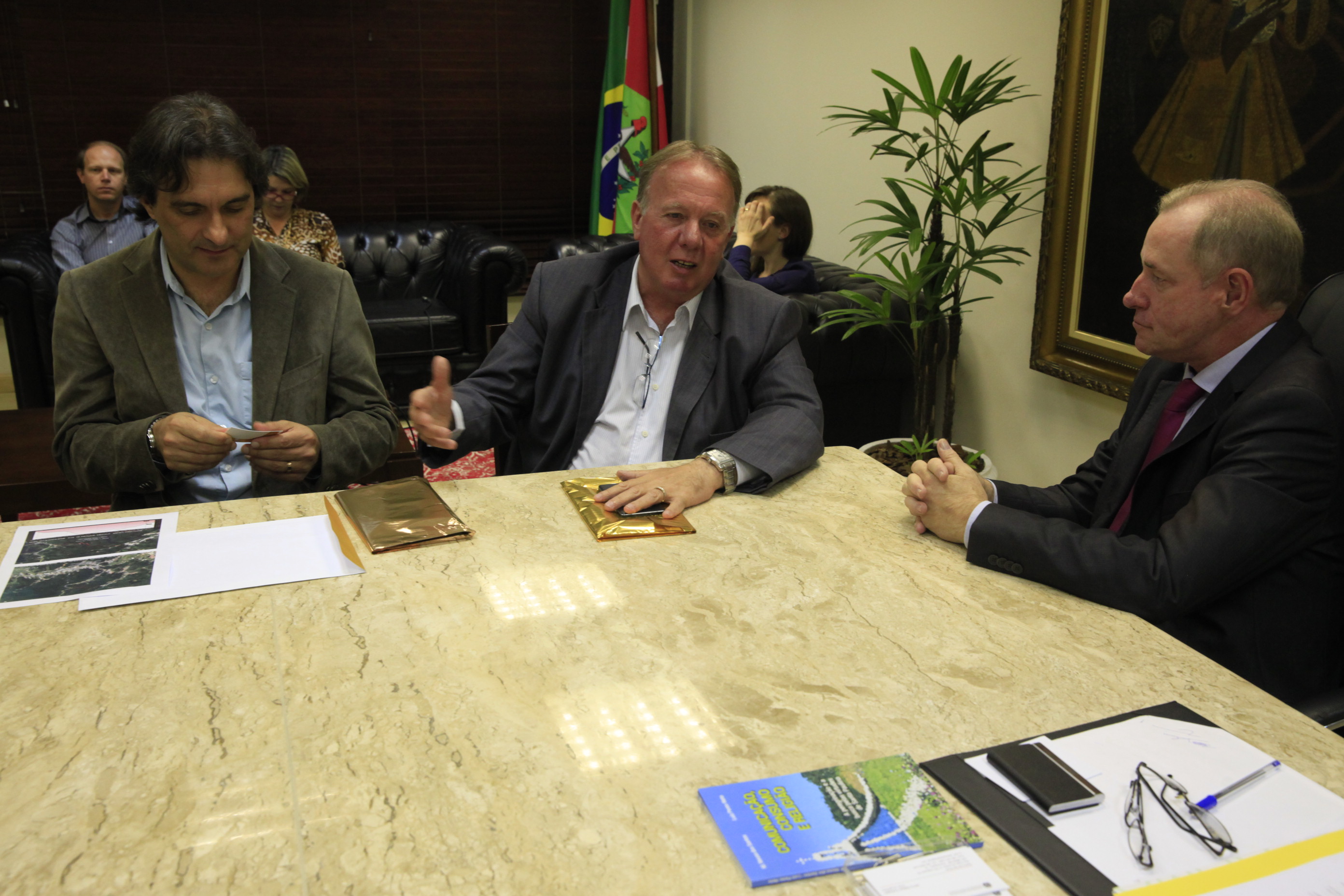 Deputado Aldo Schneider Promove Encontro entre Presidentes de Entidades.