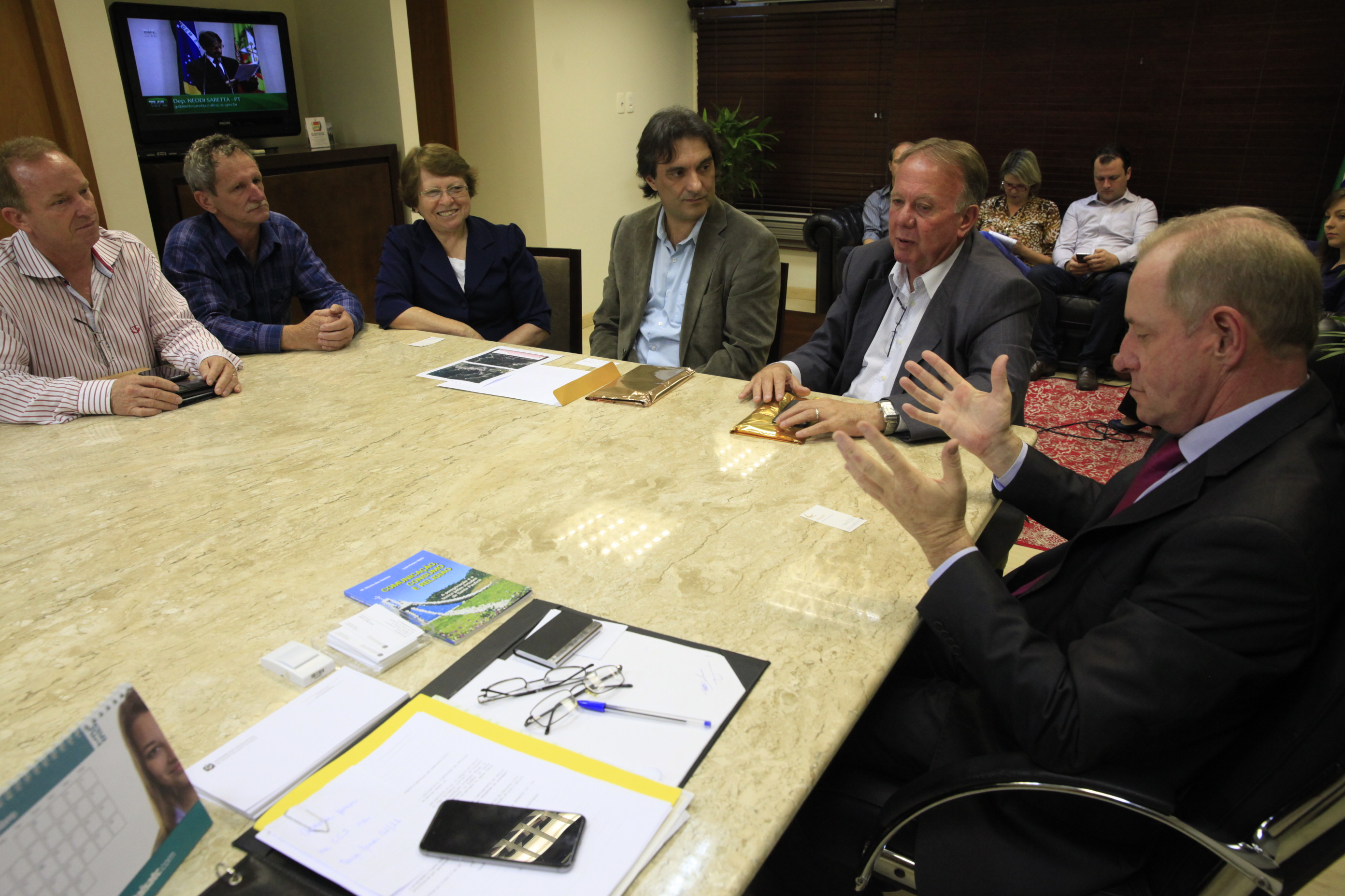 Deputado Aldo Schneider Promove Encontro entre Presidentes de Entidades.