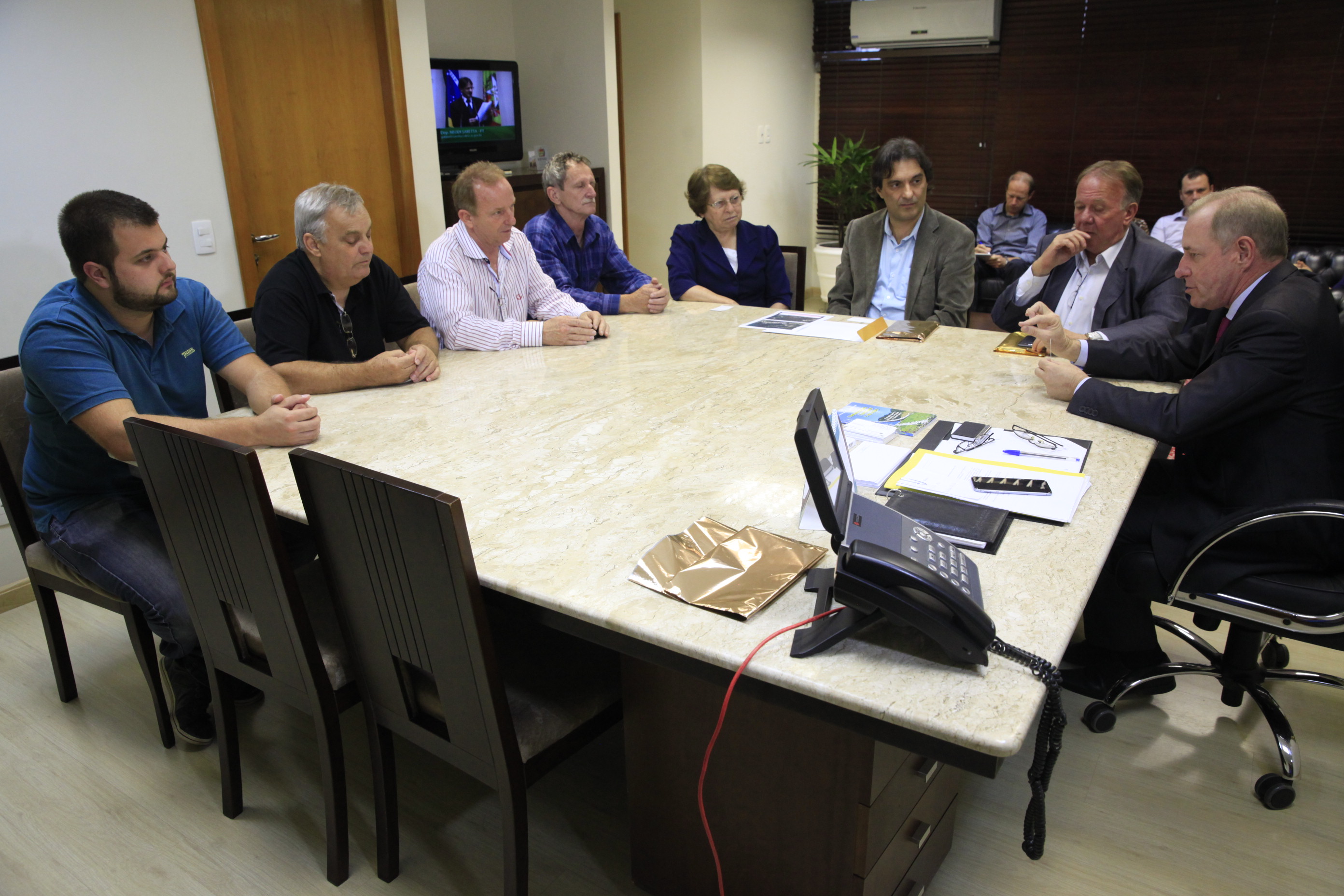 Deputado Aldo Schneider Promove Encontro entre Presidentes de Entidades.