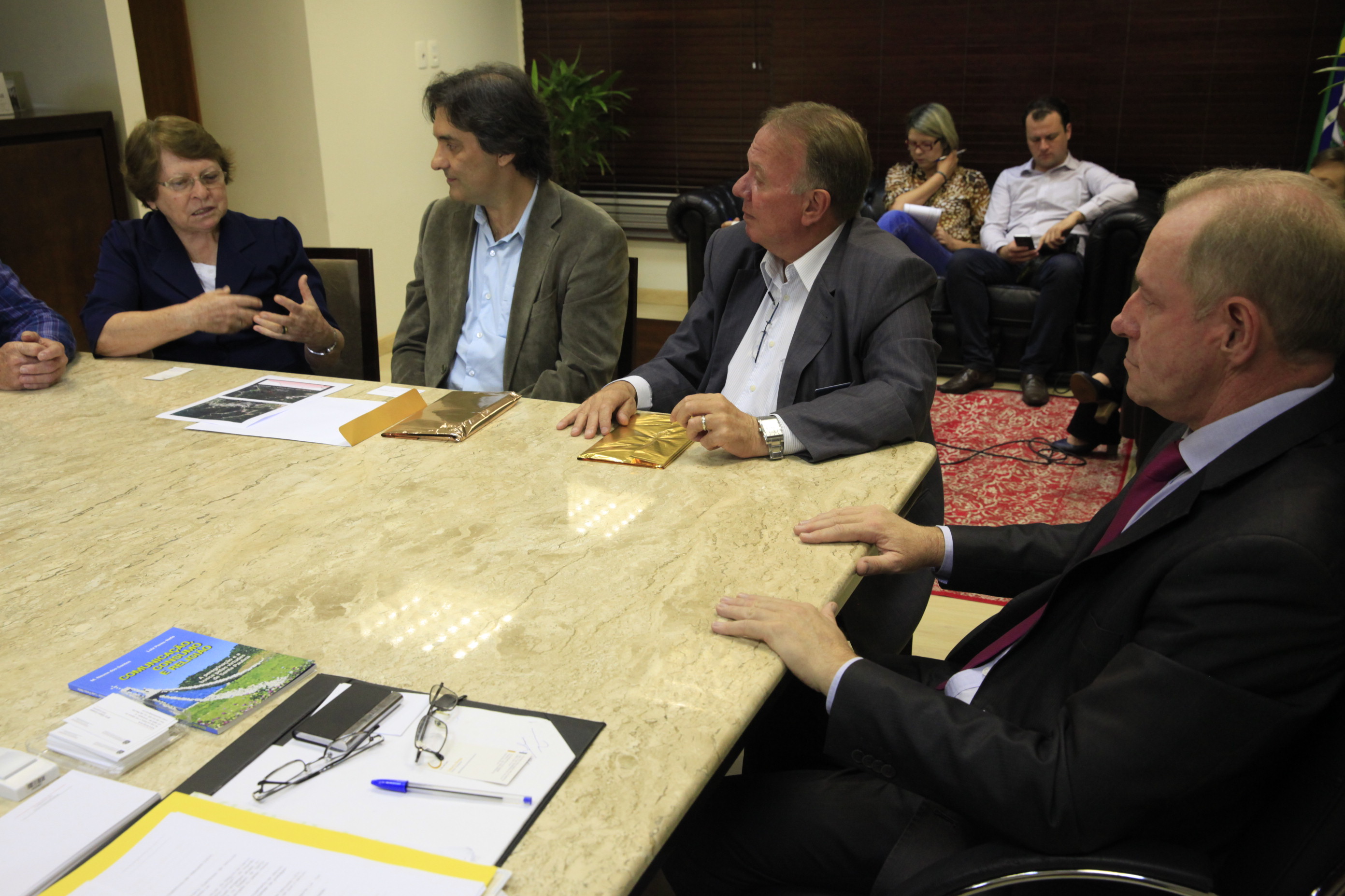 Deputado Aldo Schneider Promove Encontro entre Presidentes de Entidades.