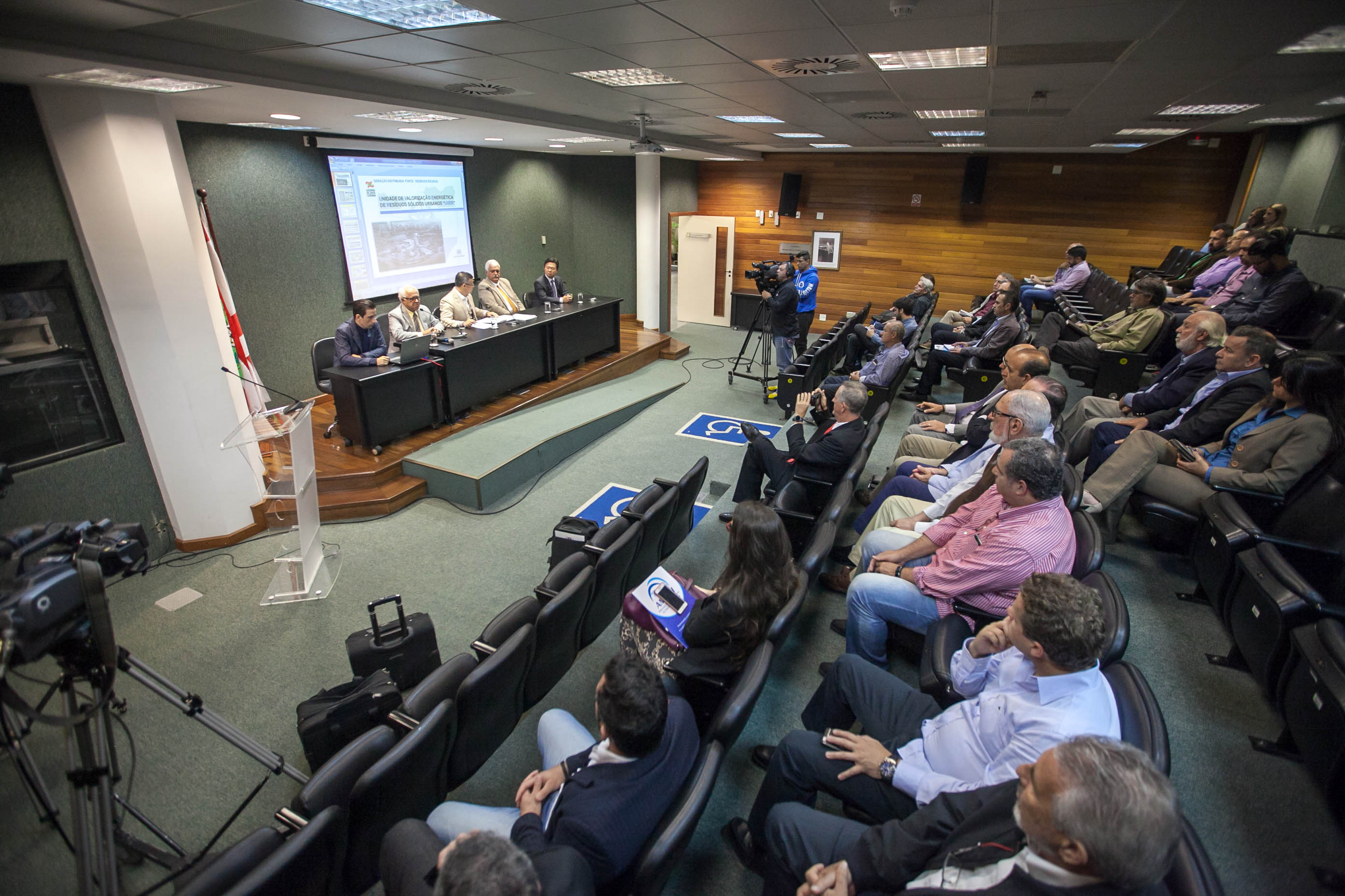 Prefeitos discutem sobre a Reciclagem de Lixo e Geração de Energia