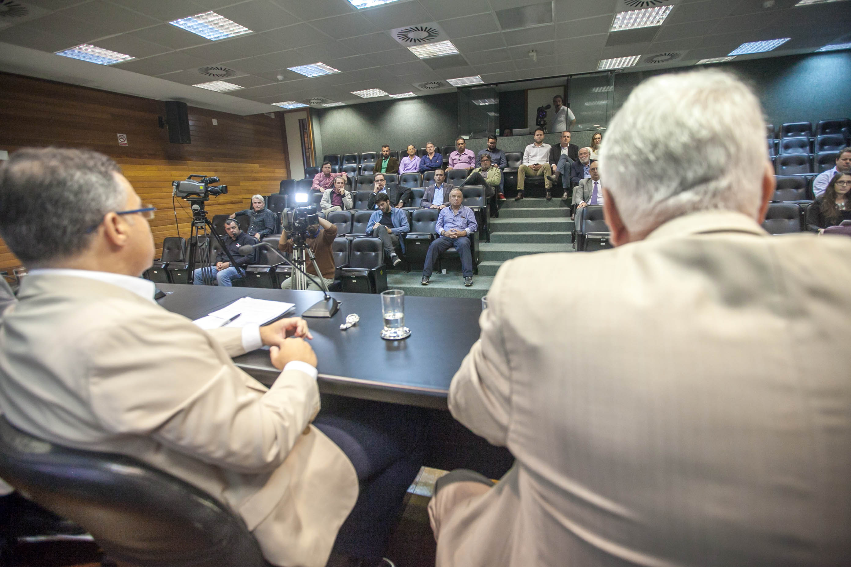 Prefeitos discutem sobre a Reciclagem de Lixo e Geração de Energia