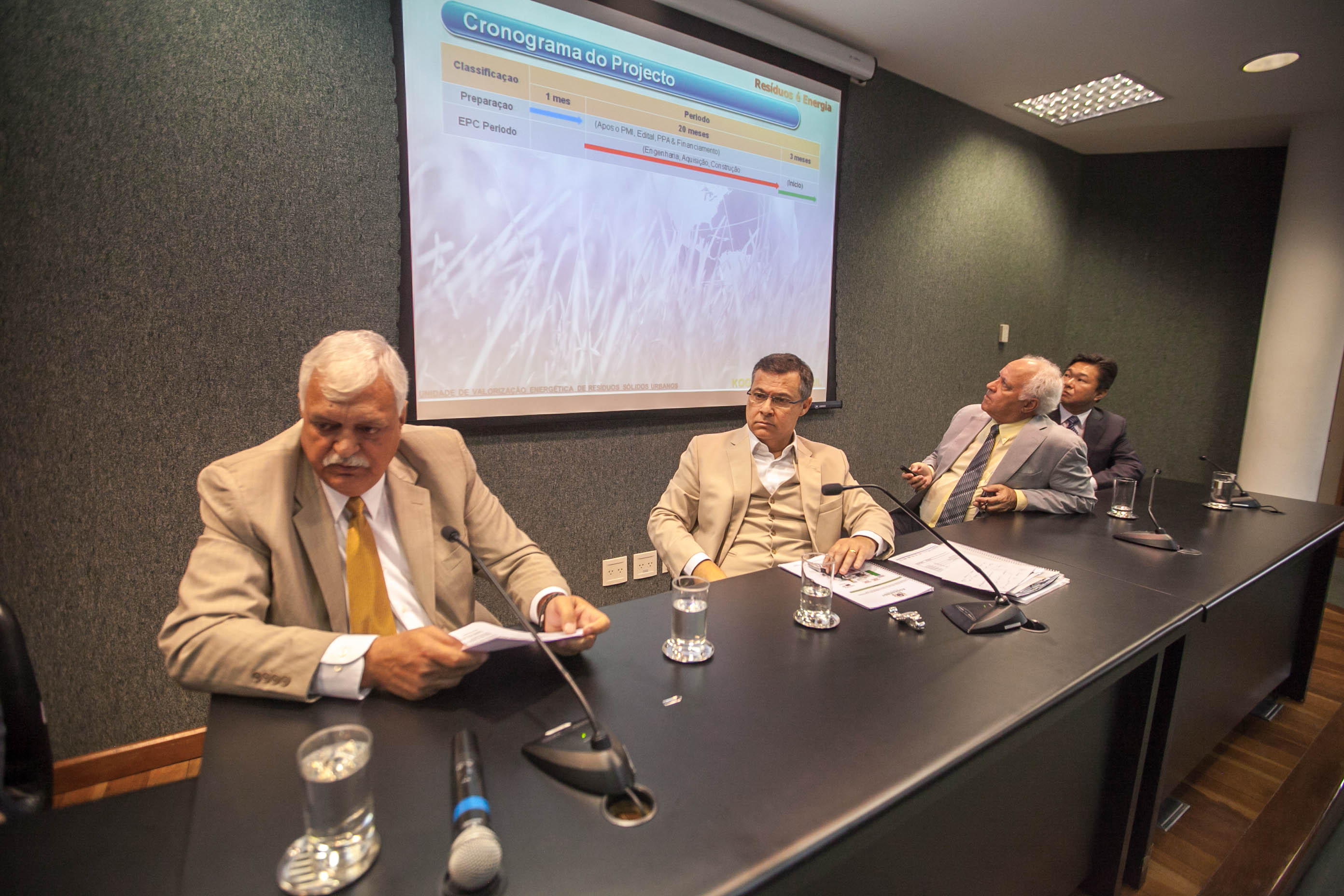 Prefeitos discutem sobre a Reciclagem de Lixo e Geração de Energia