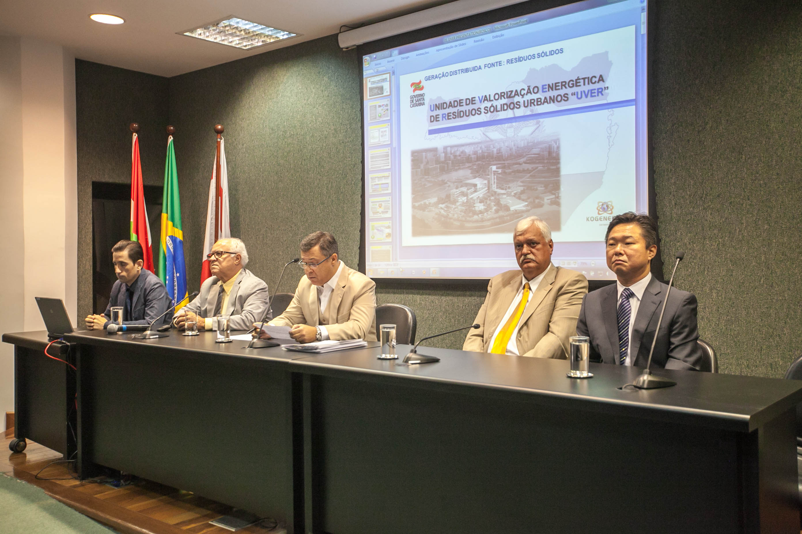 Prefeitos discutem sobre a Reciclagem de Lixo e Geração de Energia