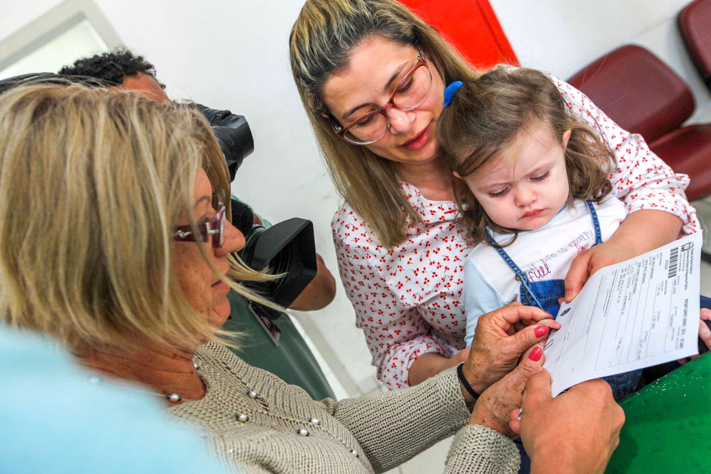 Kátia Manza e sua filha, Mel Manza - Programa de Identificação Civil para Crianças e Adolescentes