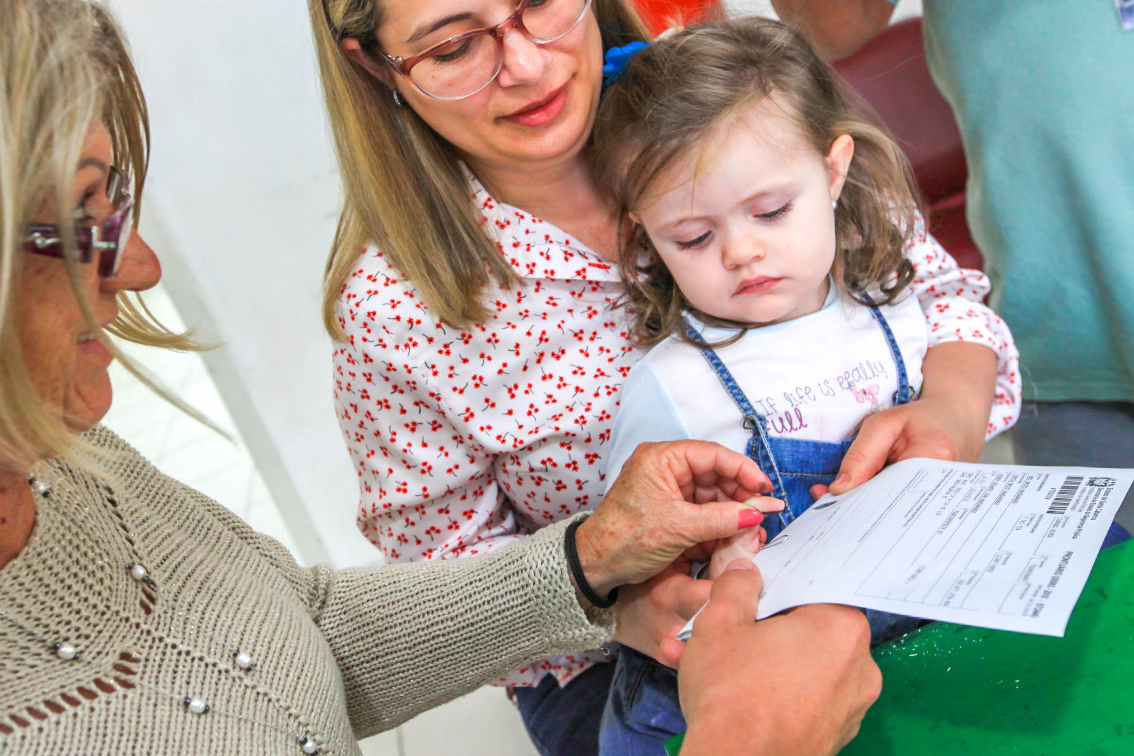 Kátia Manza e sua filha, Mel Manza - Programa de Identificação Civil para Crianças e Adolescentes