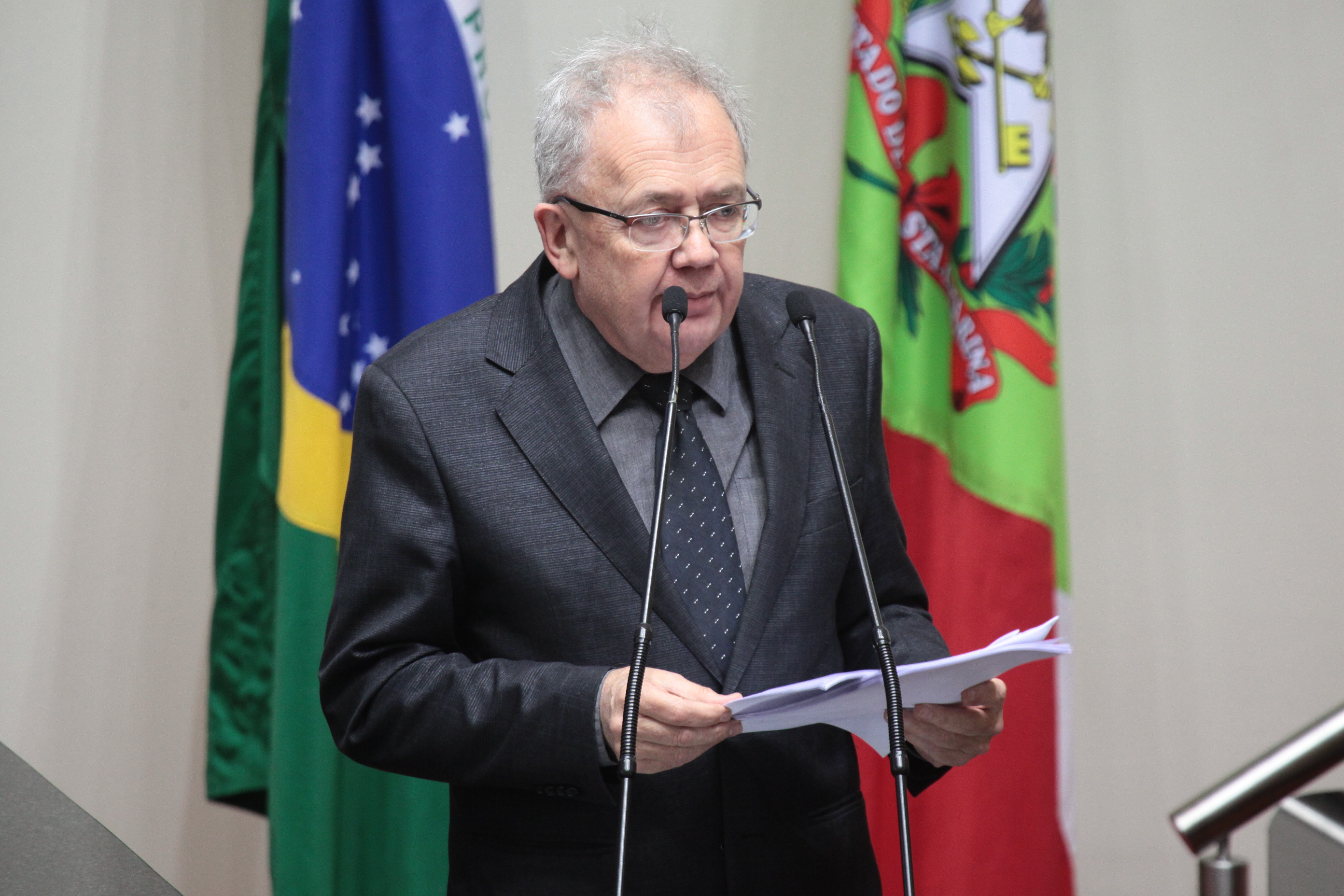 Sessão Ordinária. Deputado Fernando Coruja (PMDB).